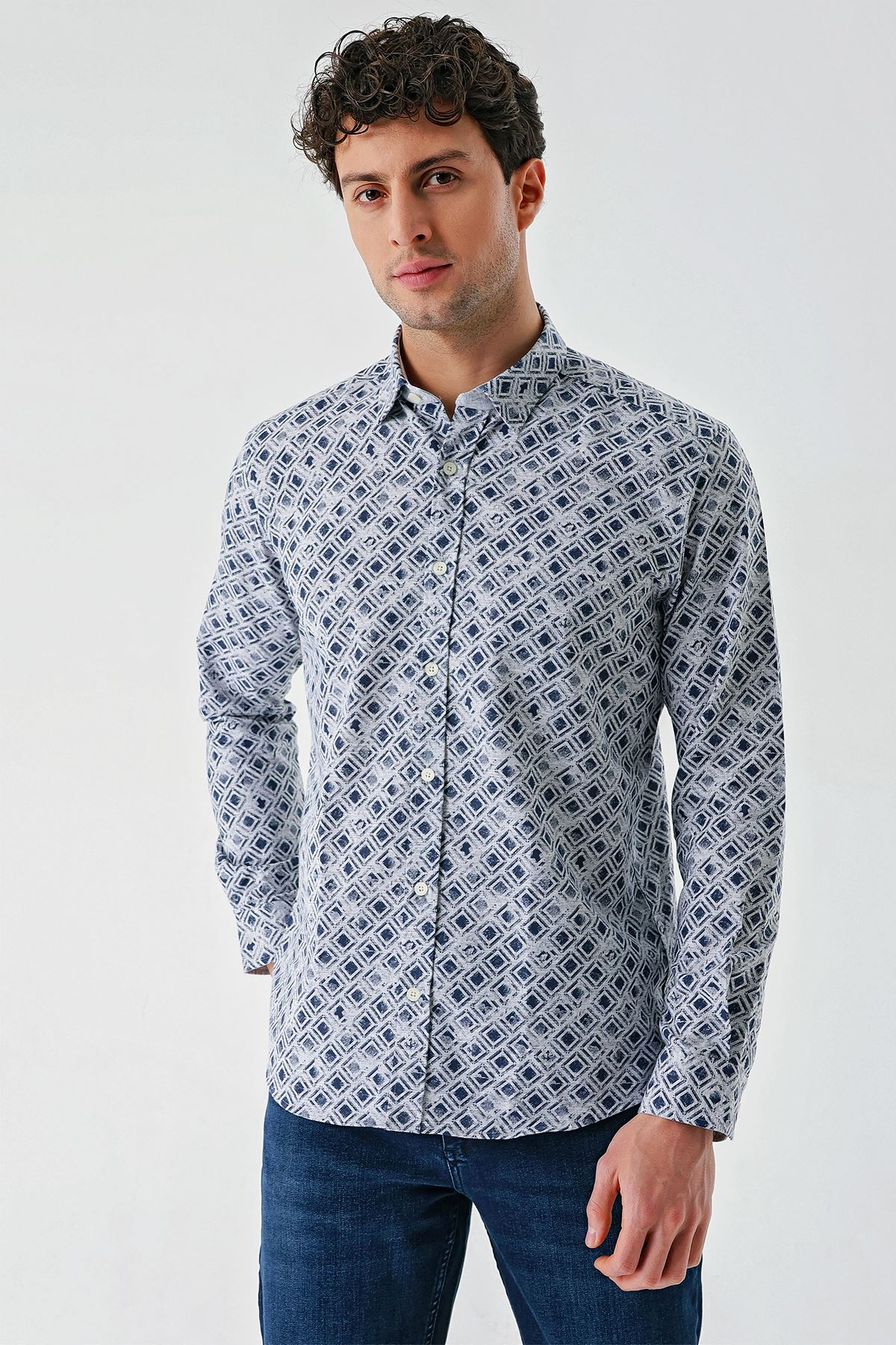 Mavi Uzun Kollu Baskılı Garnili Pamuklu Casual Slim Fit Dar Kesim Gömlek 1004240211