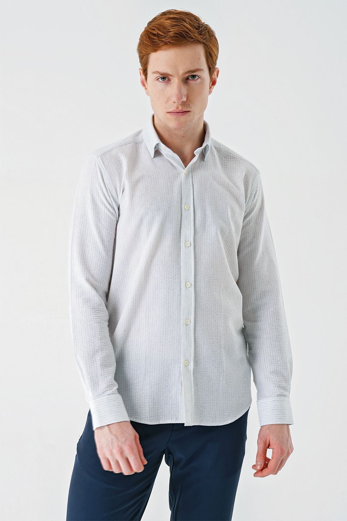 Mavi Uzun Kollu Biritli Yaka Pamuklu Likralı Casual Slim Fit Gömlek 1004240233