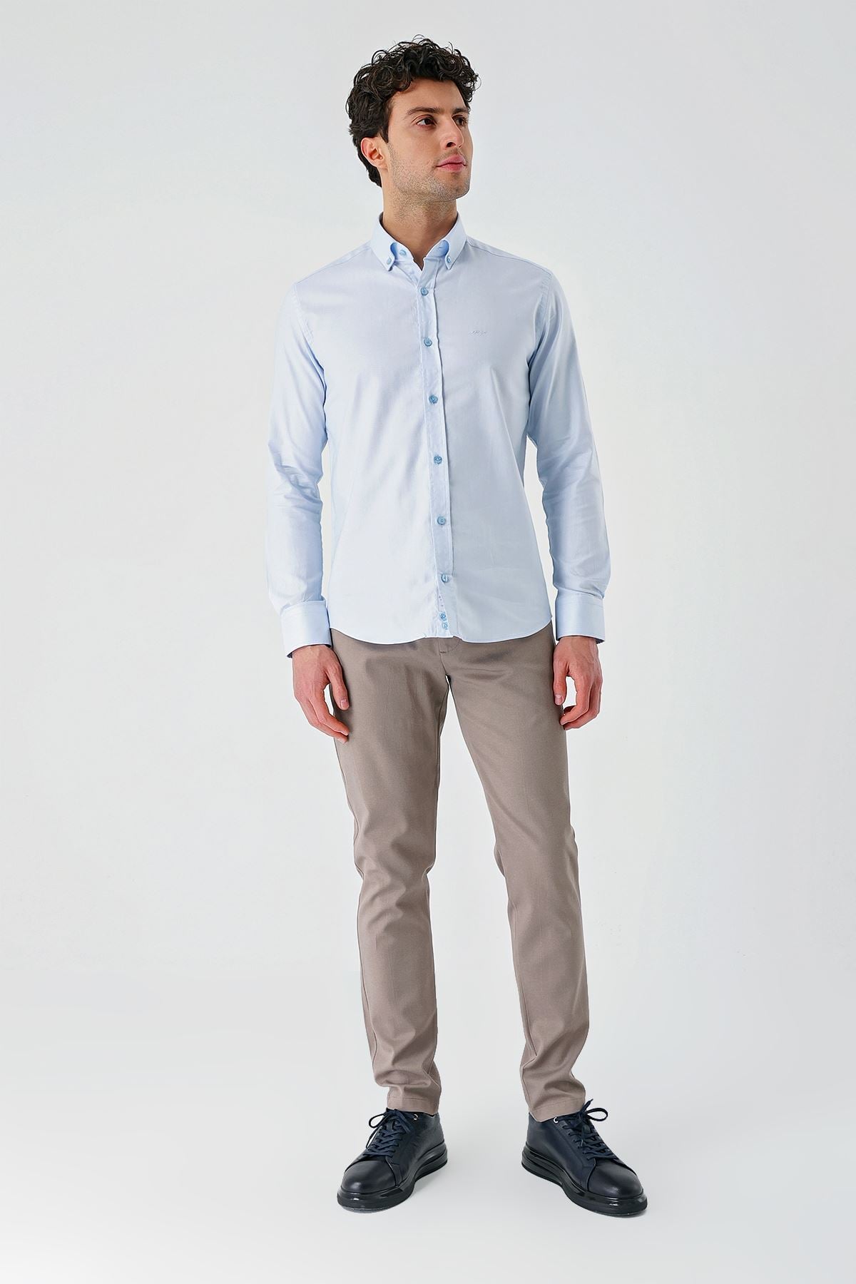 Mavi Uzun Kollu Oxford Cepsiz %100 Pamuk Klasik Slim Fit Dar Kesim Gömlek 1004240188