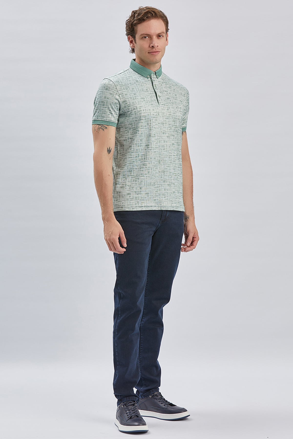 Yeşil Desenli Merserize Düğmeli Yaka Pamuklu Casual Slim Fit Dar Kesim Tişört 1011240160