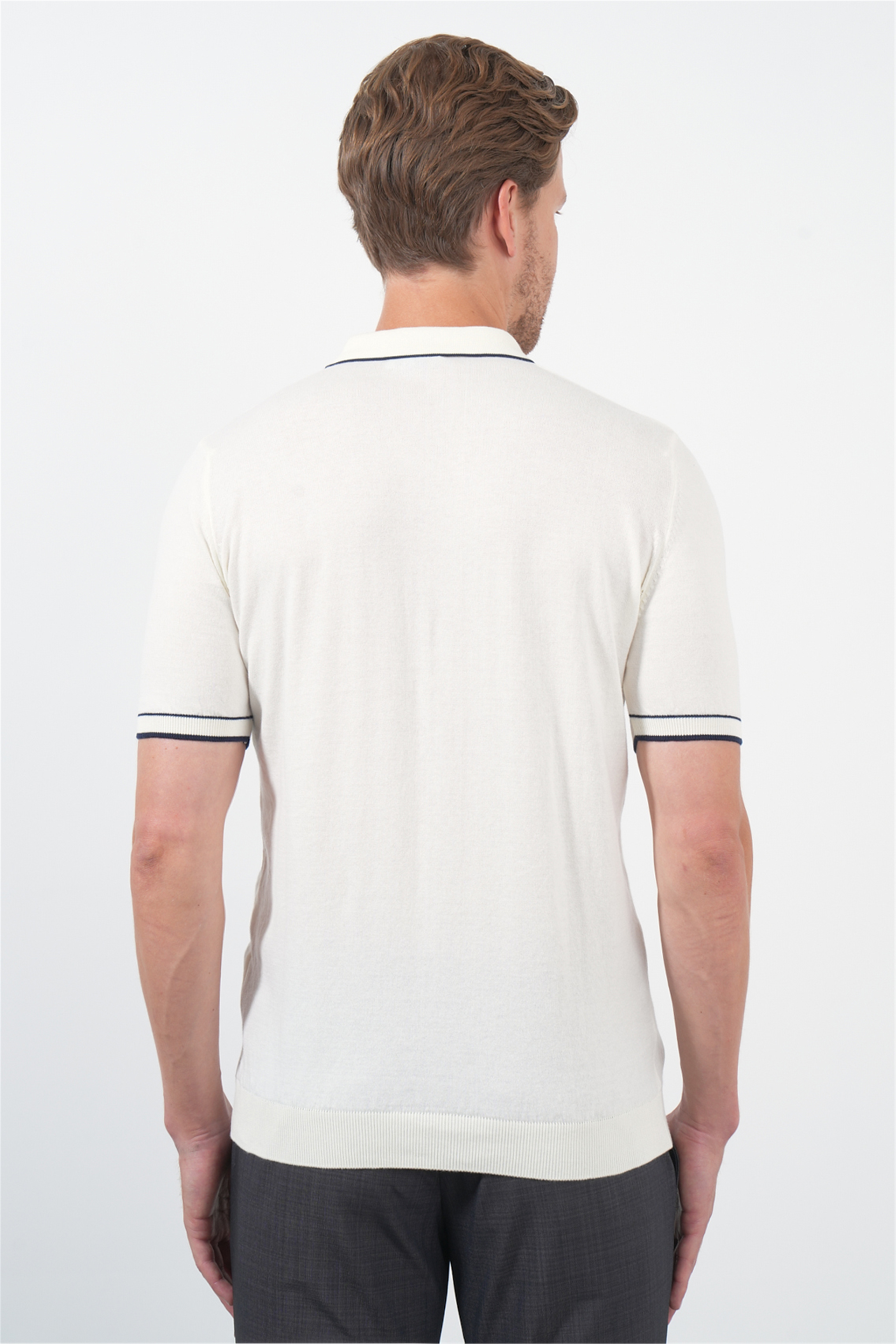 Krem Rengi Polo Yaka Kısa Kol Örme Comfort Fit %100 Pamuk Kazak 1012260151