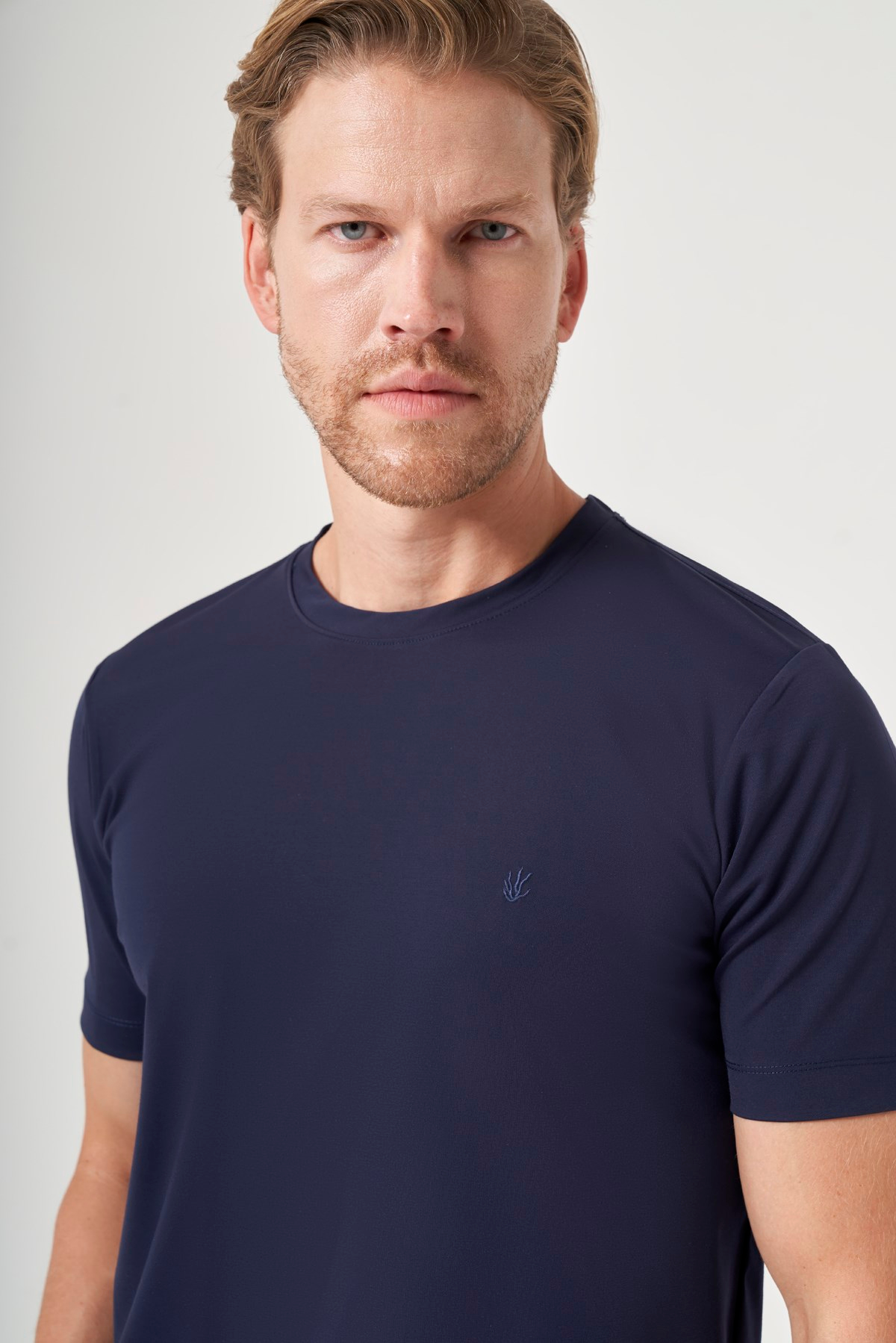 Lacivert Bisiklet Yaka Kısa Kol Örme Slim Fit Esnek Basic Tişört 1011260184