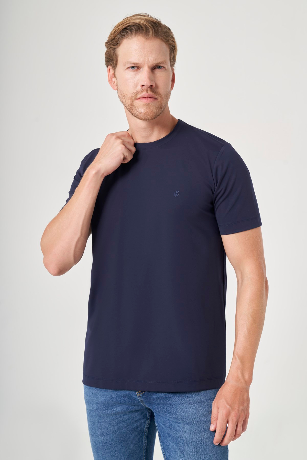 Lacivert Bisiklet Yaka Kısa Kol Örme Slim Fit Esnek Basic Tişört 1011260184