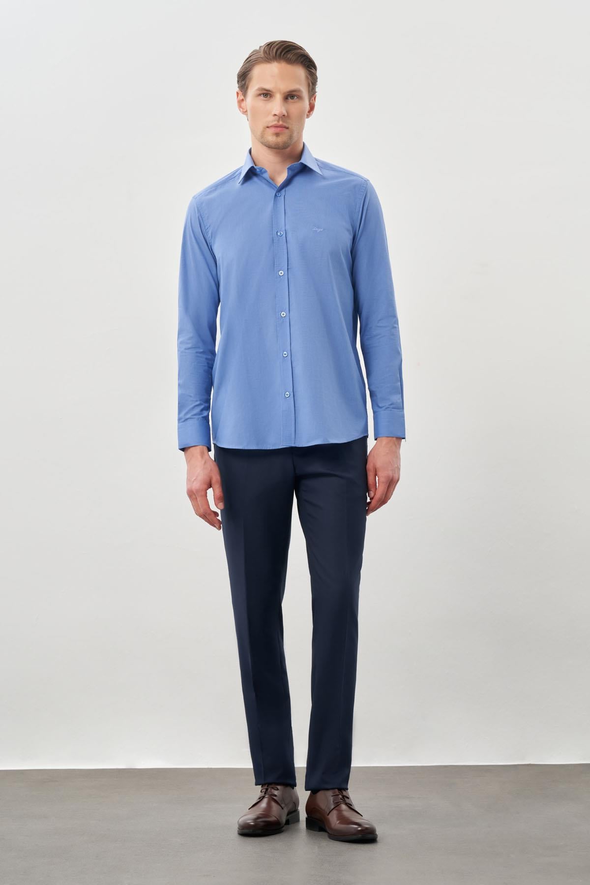 Mavi Uzun Kol Filafil Sert Yaka Slim Fit Dar Kesim Basic Gömlek 1004210008