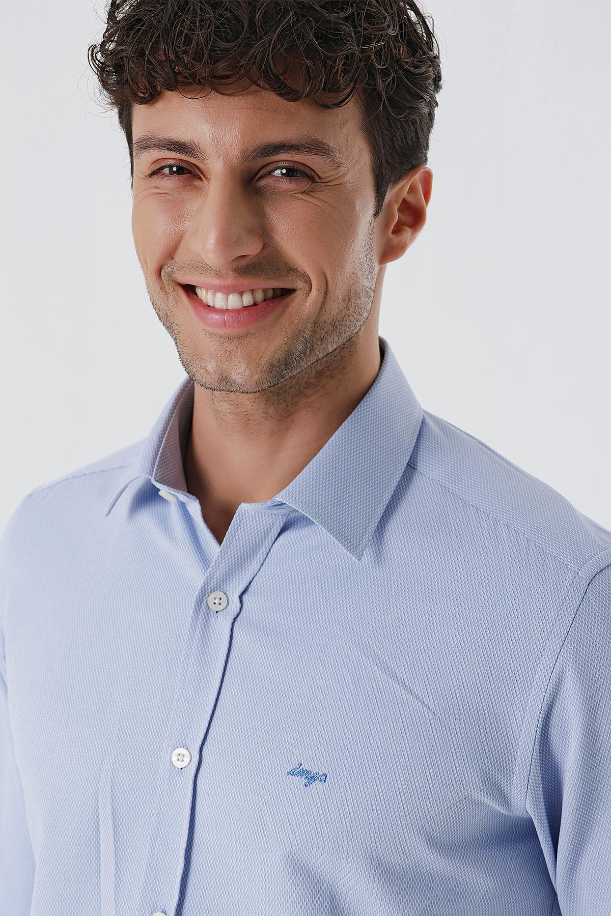 Mavi Uzun Kollu Armürlü Cepsiz Pamuklu Likralı Slim Fit Dar Kesim Gömlek 1004240193