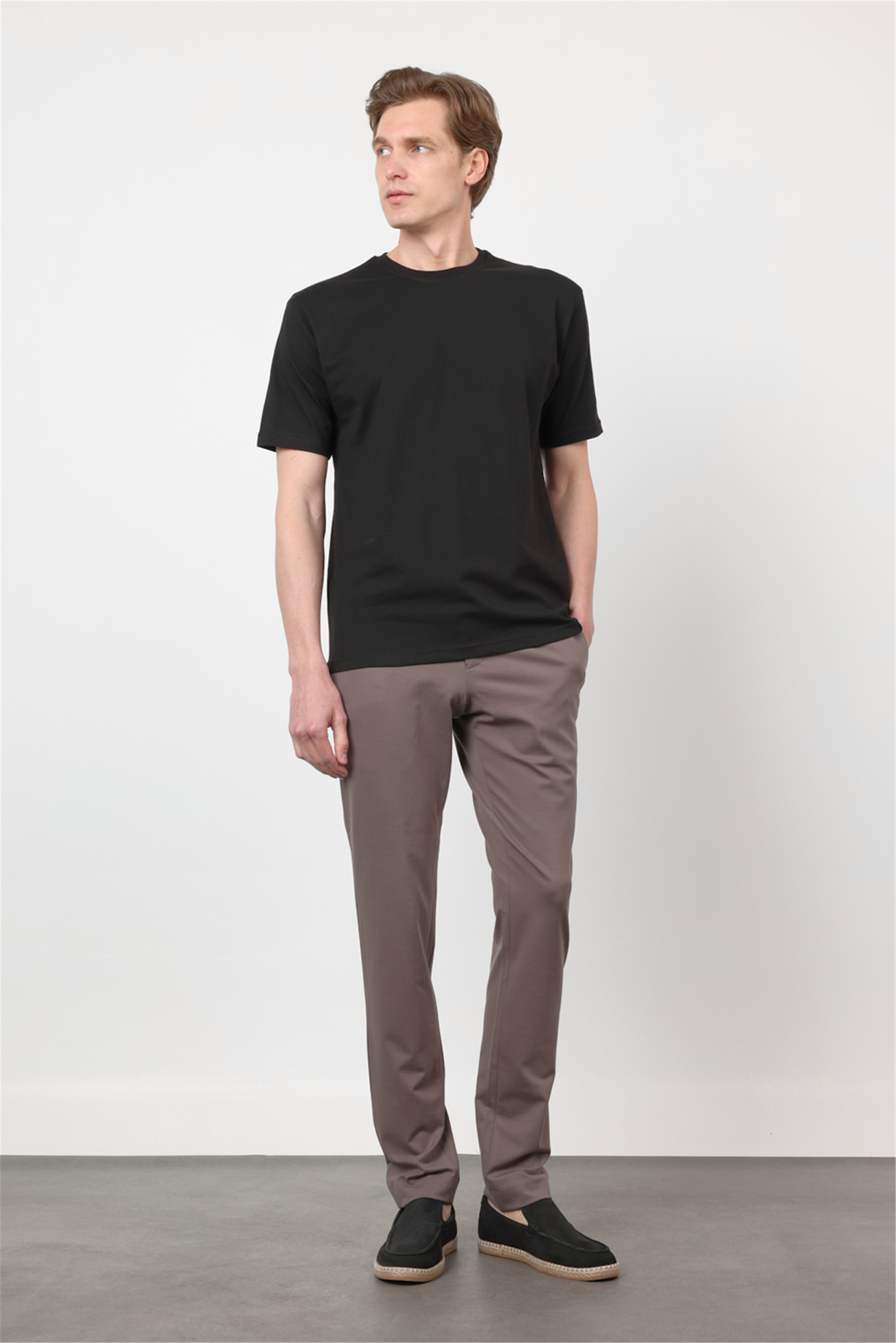 Bisiklet Yaka Kısa Kol Cepsiz Slim Fit Pamuklu Tişört 1011260166