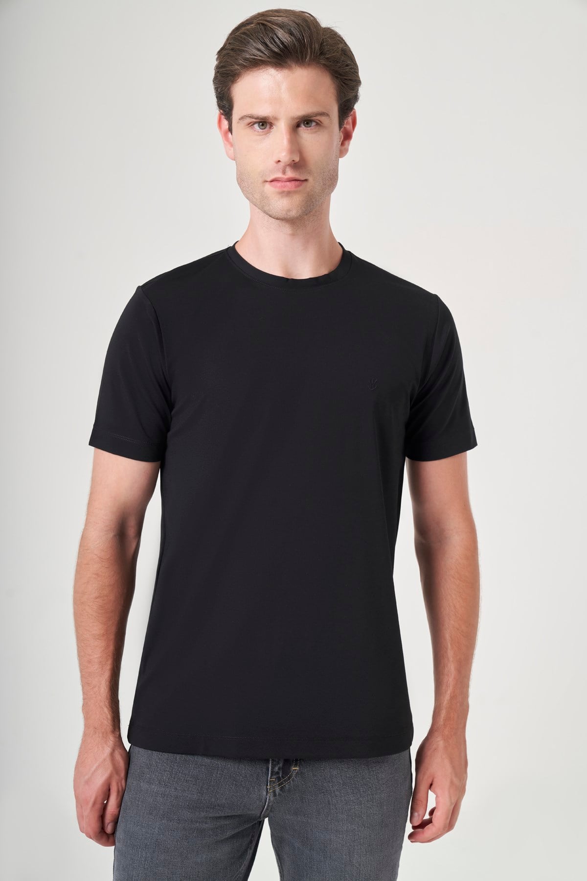 SiyahBisiklet Yaka Kısa Kol Örme Slim Fit Esnek Basic Tişört 1011260184