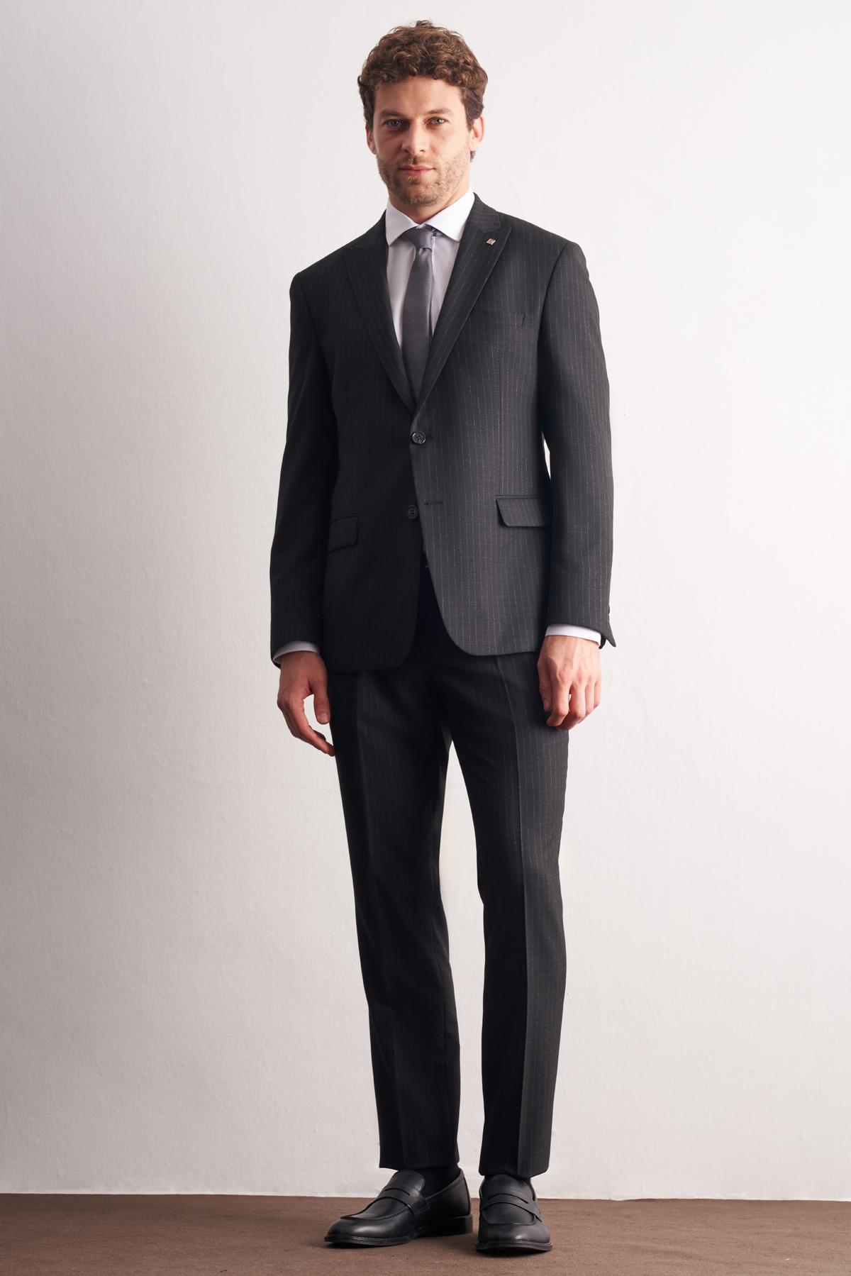 Siyah-Gri Kırlangıç Yaka Çizgili 6 Drop Slim Fit Tam Astar Esnek Takım Elbise 1001255161
