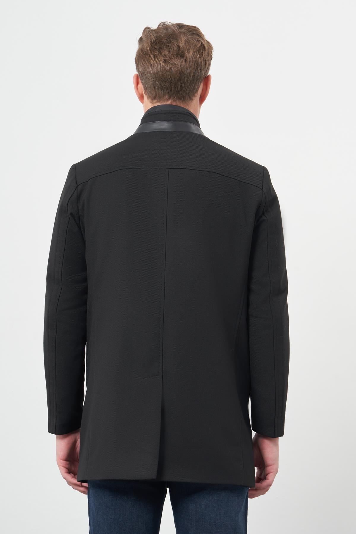Kaşe Kürklü Yaka Düz Tek Yırtmaç Tam Kapitone Astar Slim Fit Classic Palto 1005245102