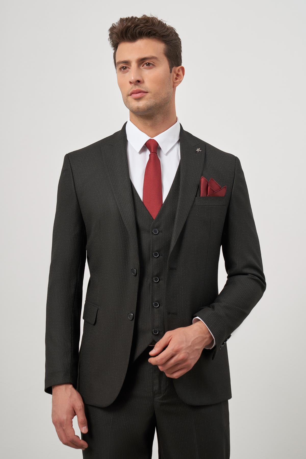 Siyah Kırlangıç Yaka Çizgili Yelekli 6 Drop Slim Fit Tam Astar Yünlü Takım Elbise 1001245153