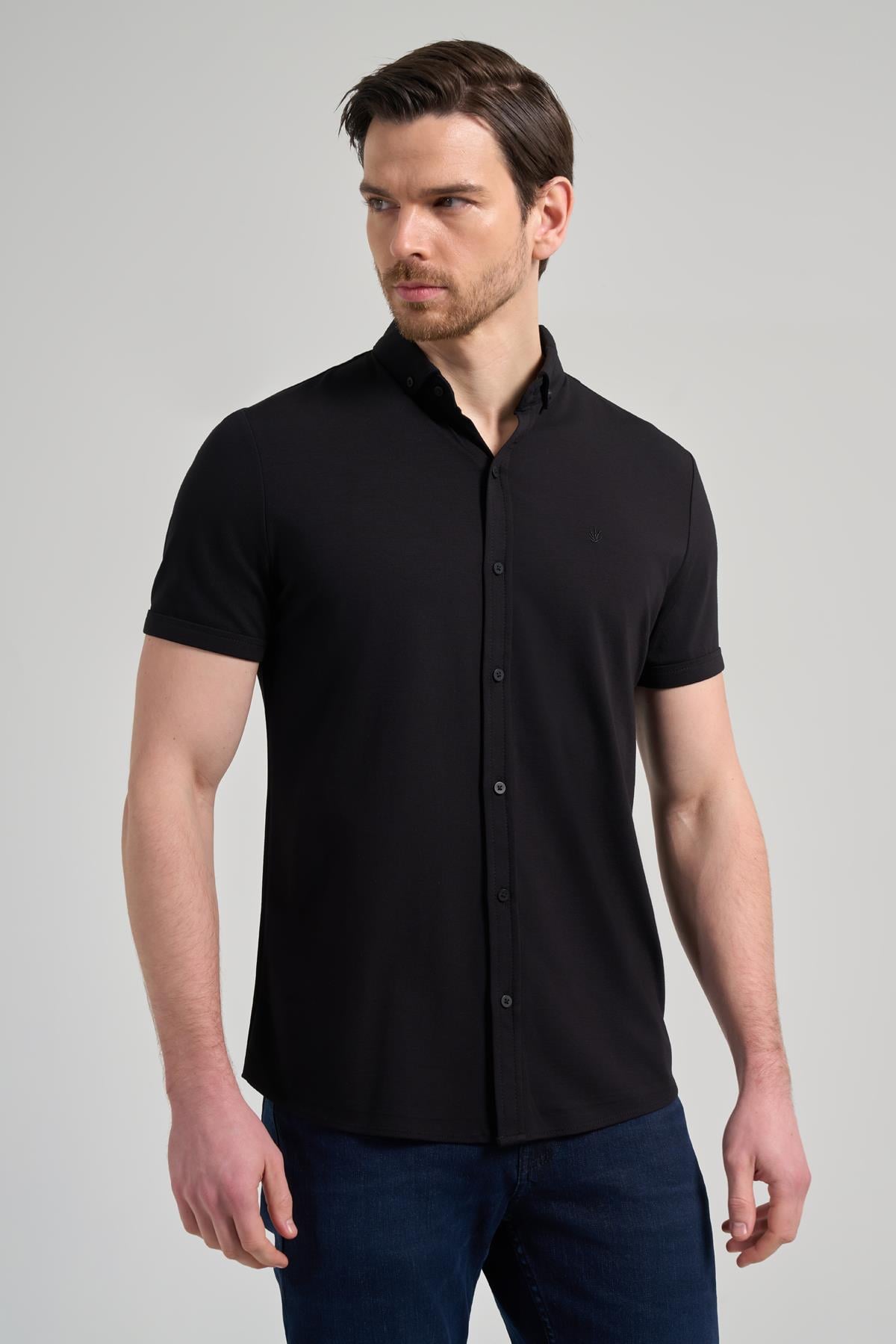 Siyah Kısa Kol Düz Örme İtalyan Yaka Cepsiz Pamuklu Classic Slim Fit Gömlek 1004250156