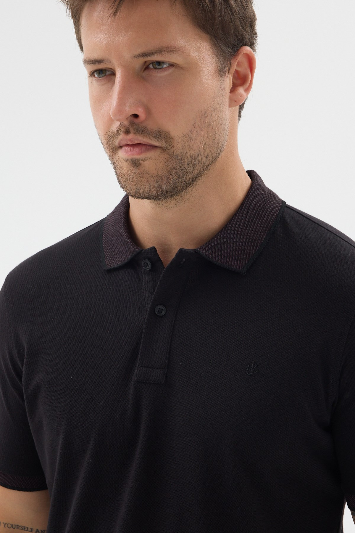 Siyah-Mürdüm Polo Yaka Pike Kısa Kol Slim Fit %100 Pamuk Tişört 1011260171