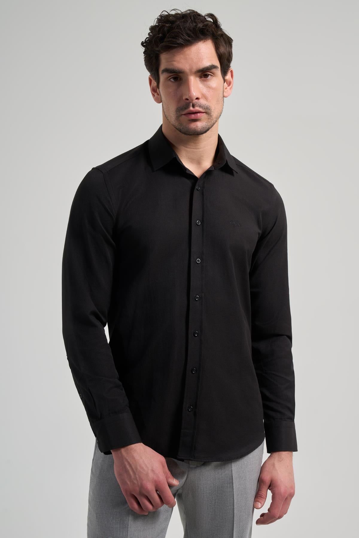 Sert Yaka Düz Classic Pamuklu Slim Fit Gömlek 1004250214