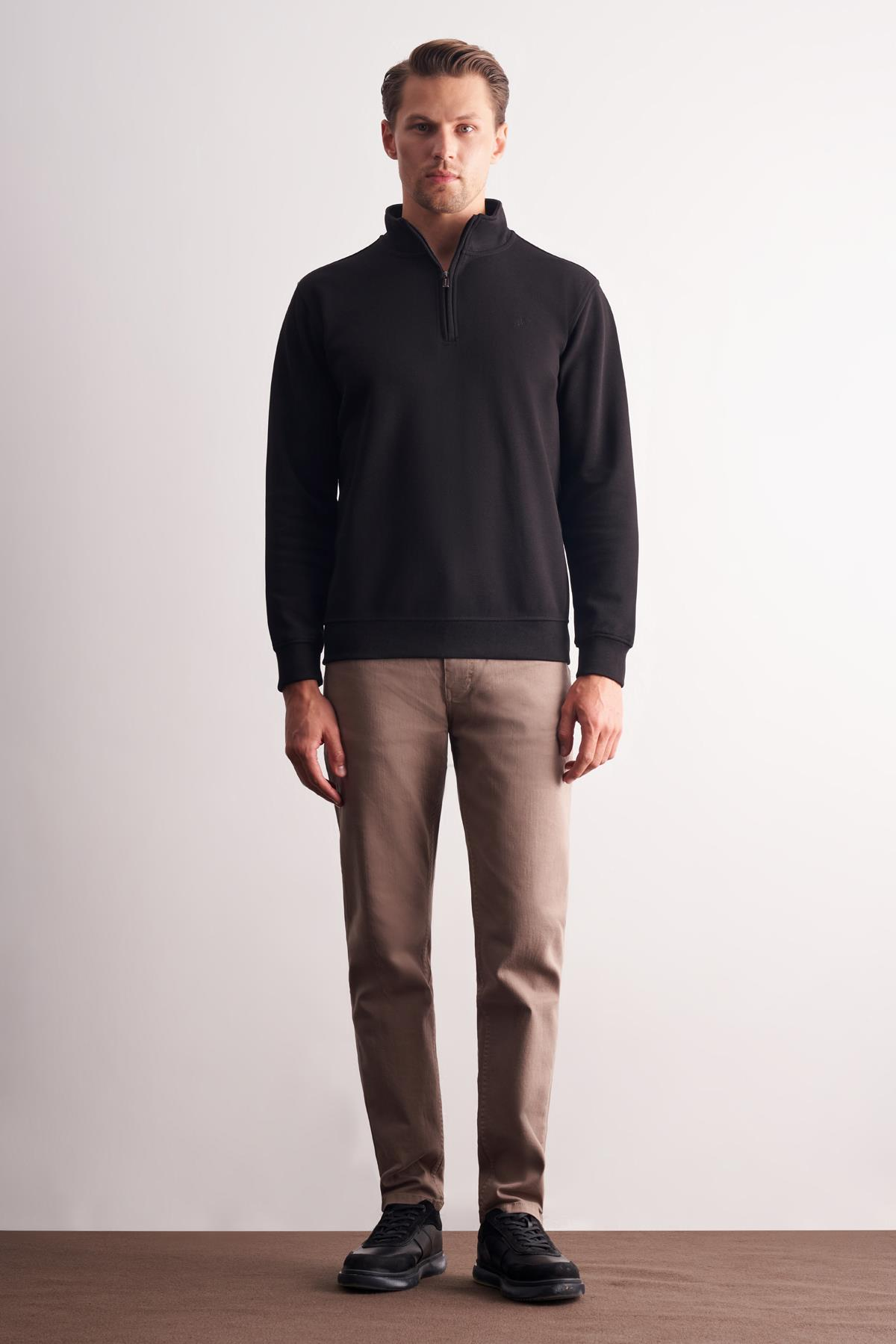 Uzun Kol Dik Yaka Düz Pamuklu Comfort Fit Sweatshirt 1013255151