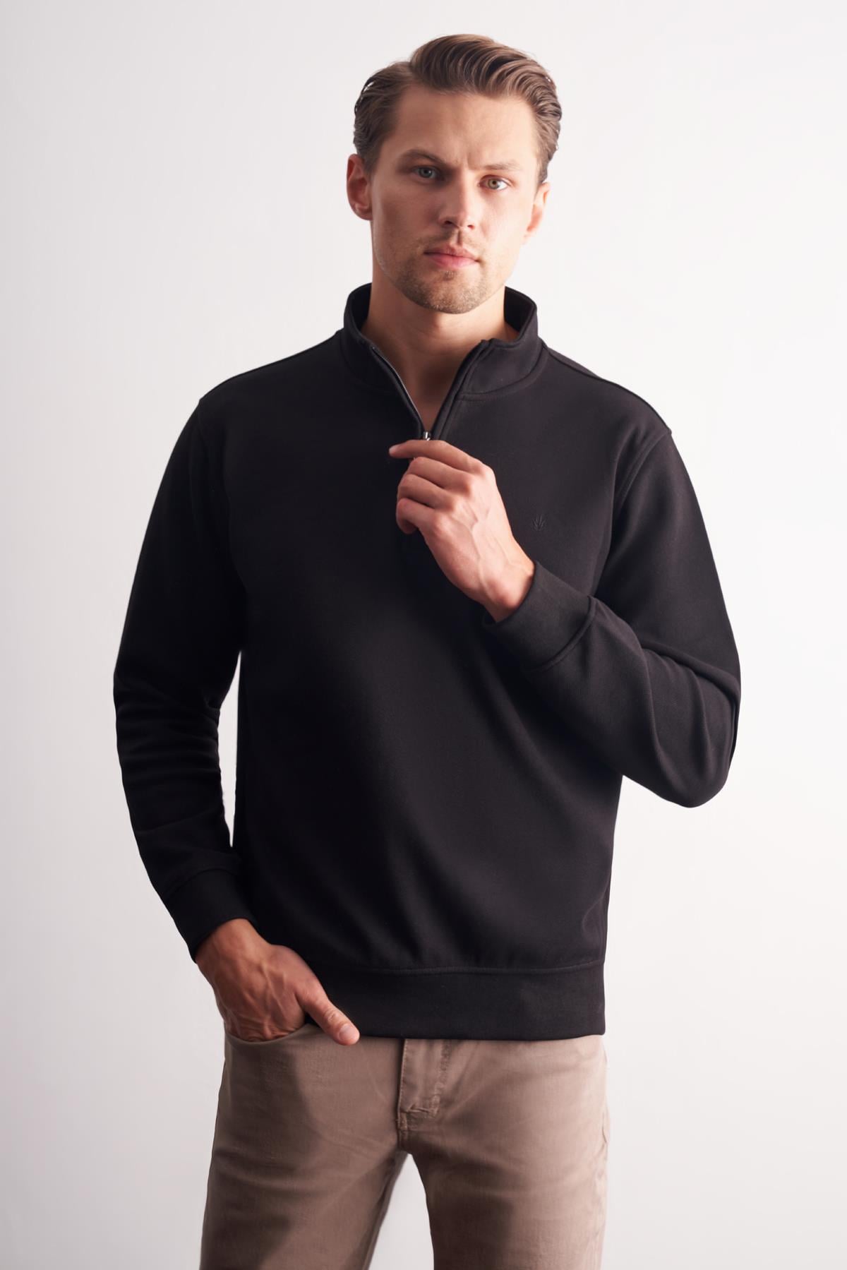 Uzun Kol Dik Yaka Düz Pamuklu Comfort Fit Sweatshirt 1013255151