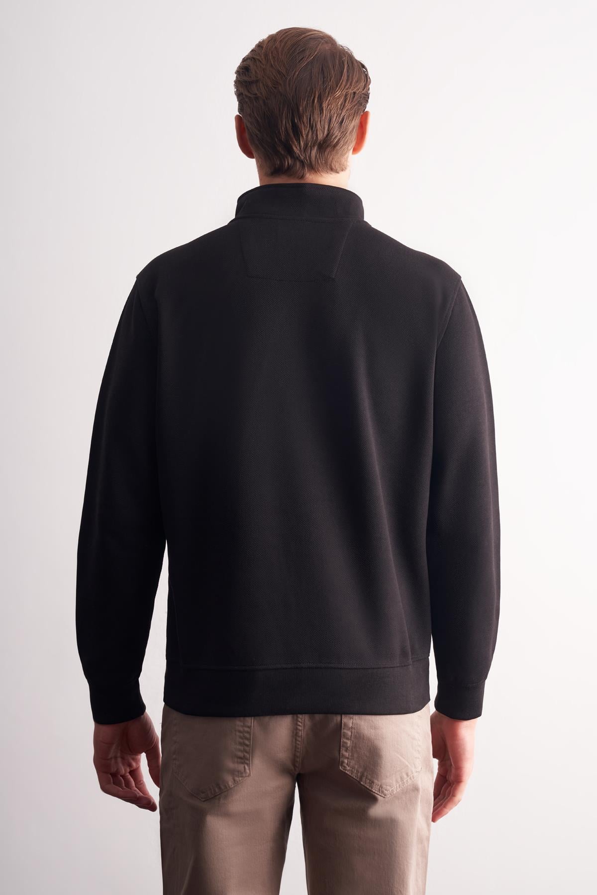 Uzun Kol Dik Yaka Düz Pamuklu Comfort Fit Sweatshirt 1013255151
