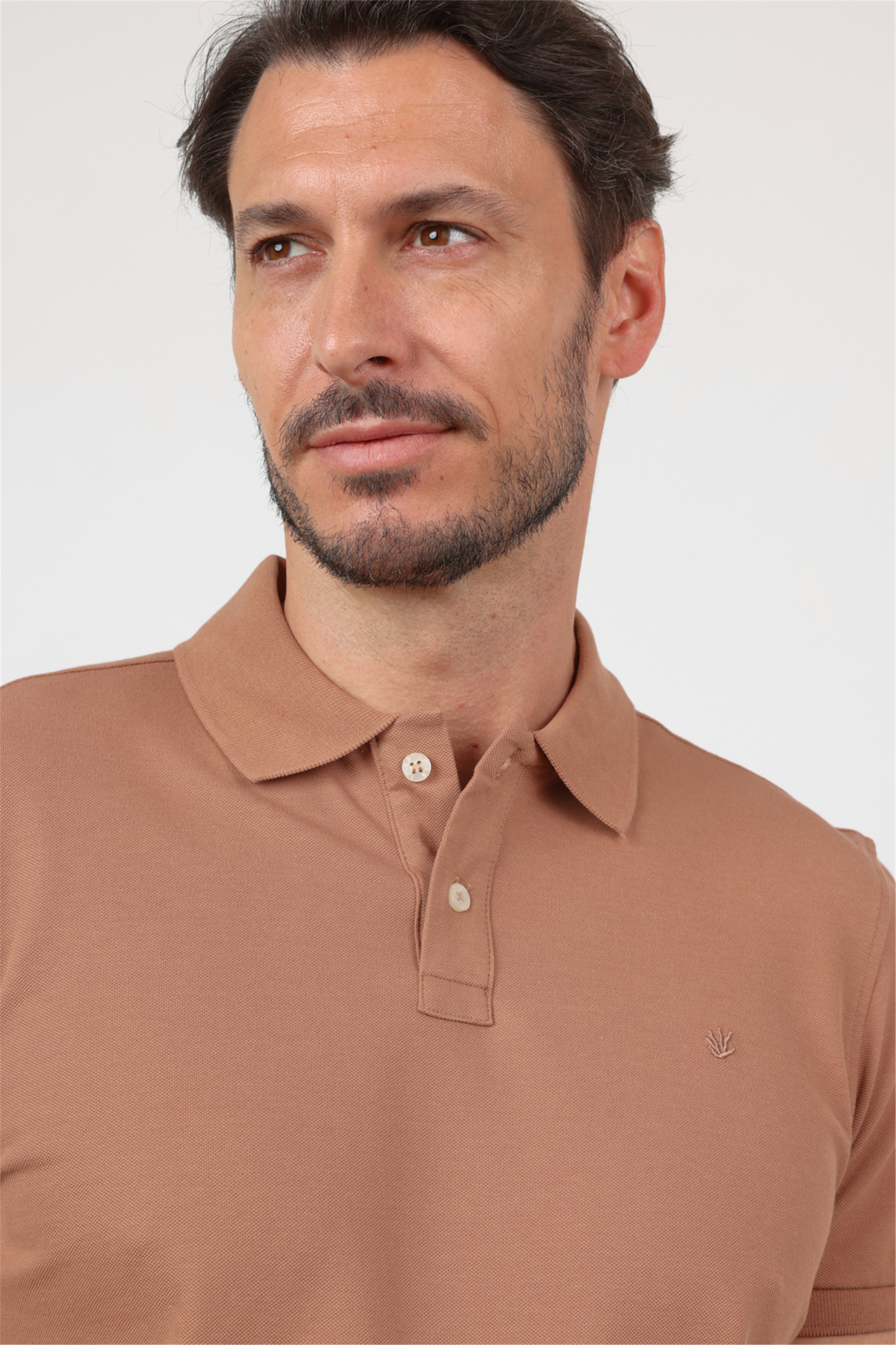 Kahverengi Polo Yaka Kısa Kol Cepsiz Slim Fit Pamuklu Tişört 1011260154