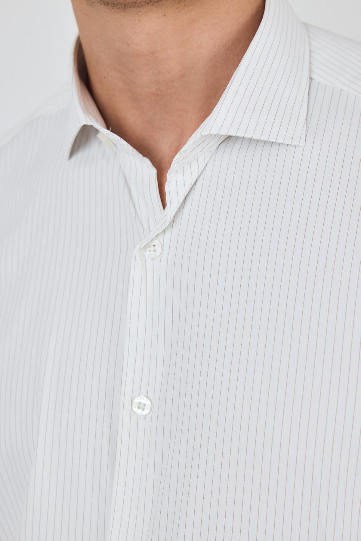 Beyaz Uzun Kol Çizgili Desen Bez Ayağı İtalyan Yaka Cepsiz Esnek Classic Slim Fit Gömlek 1004250202