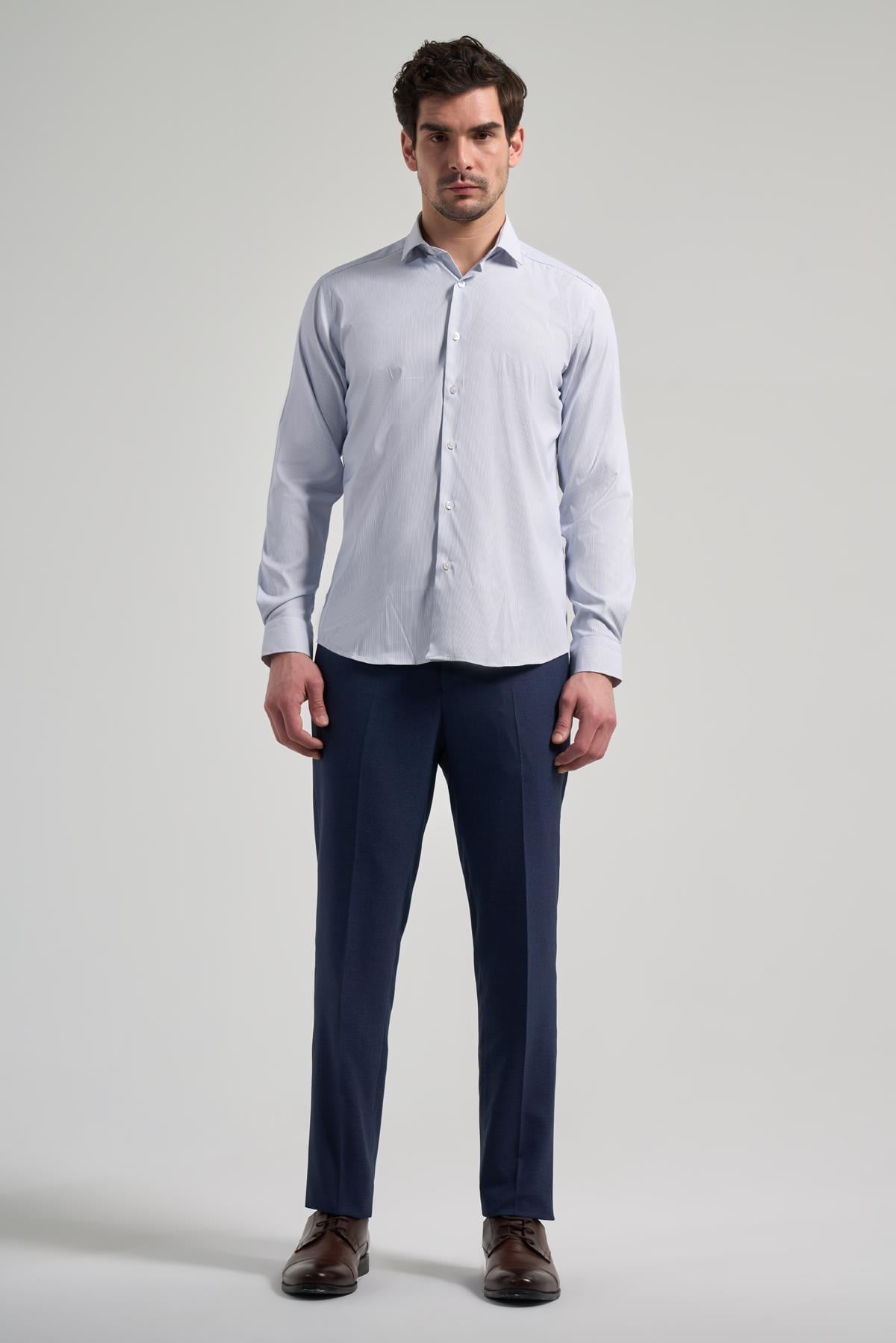 Beyaz Kol Çizgili Desen Bez Ayağı Sert Yaka Cepsiz Esnek Classic Slim Fit Gömlek 1004250158