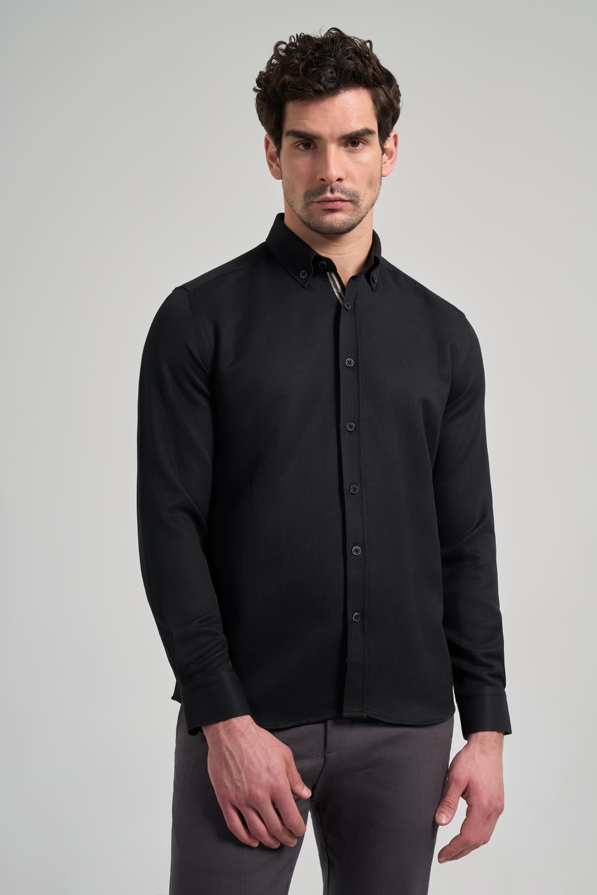 Kol Desenli Armürlü Düğmeli Yaka Cepsiz Pamuklu Casual Slim Fit Gömlek 1004250206
