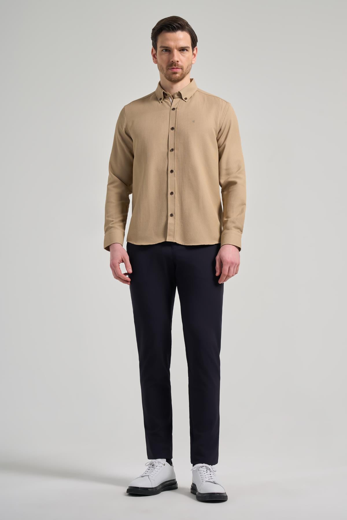 Kol Desenli Armürlü Düğmeli Yaka Cepsiz Pamuklu Casual Slim Fit Gömlek 1004250206