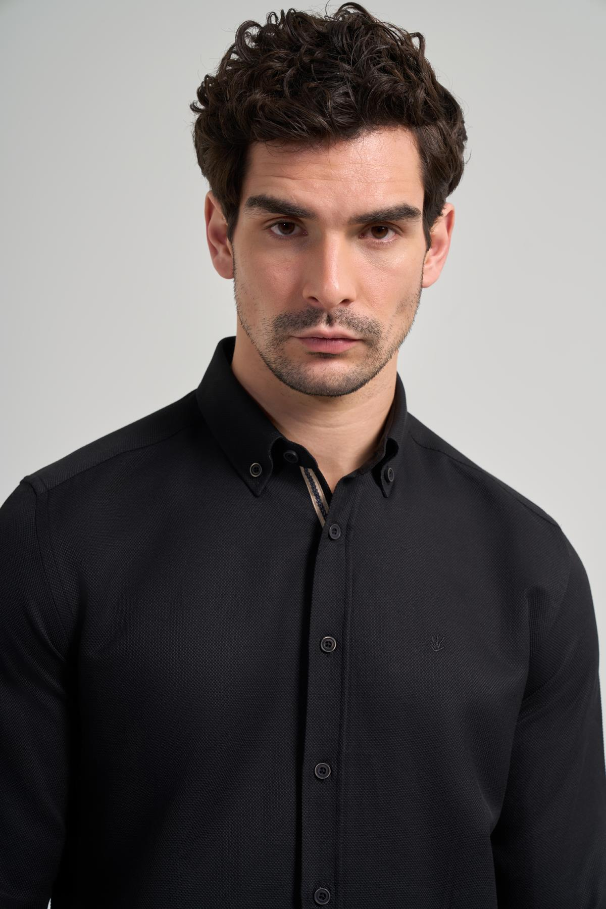 Kol Desenli Armürlü Düğmeli Yaka Cepsiz Pamuklu Casual Slim Fit Gömlek 1004250206