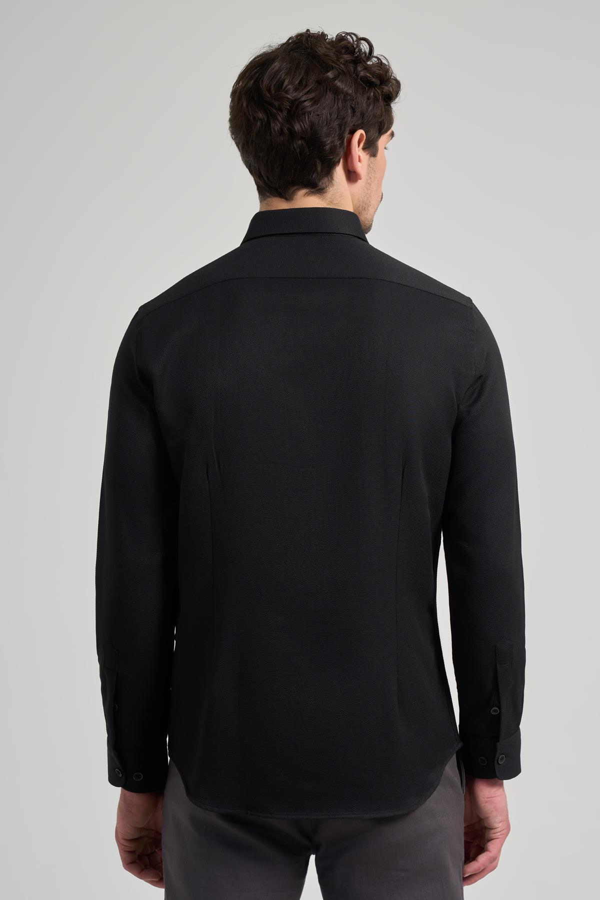 Kol Desenli Armürlü Düğmeli Yaka Cepsiz Pamuklu Casual Slim Fit Gömlek 1004250206
