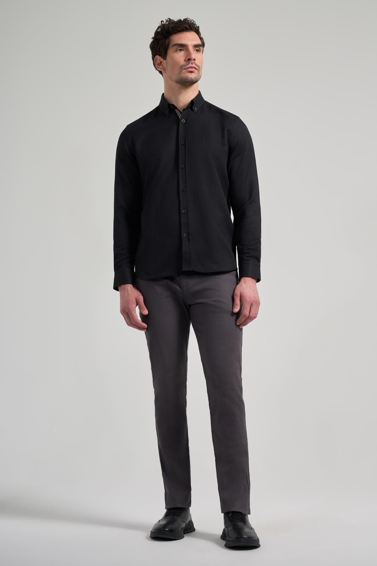 Kol Desenli Armürlü Düğmeli Yaka Cepsiz Pamuklu Casual Slim Fit Gömlek 1004250206