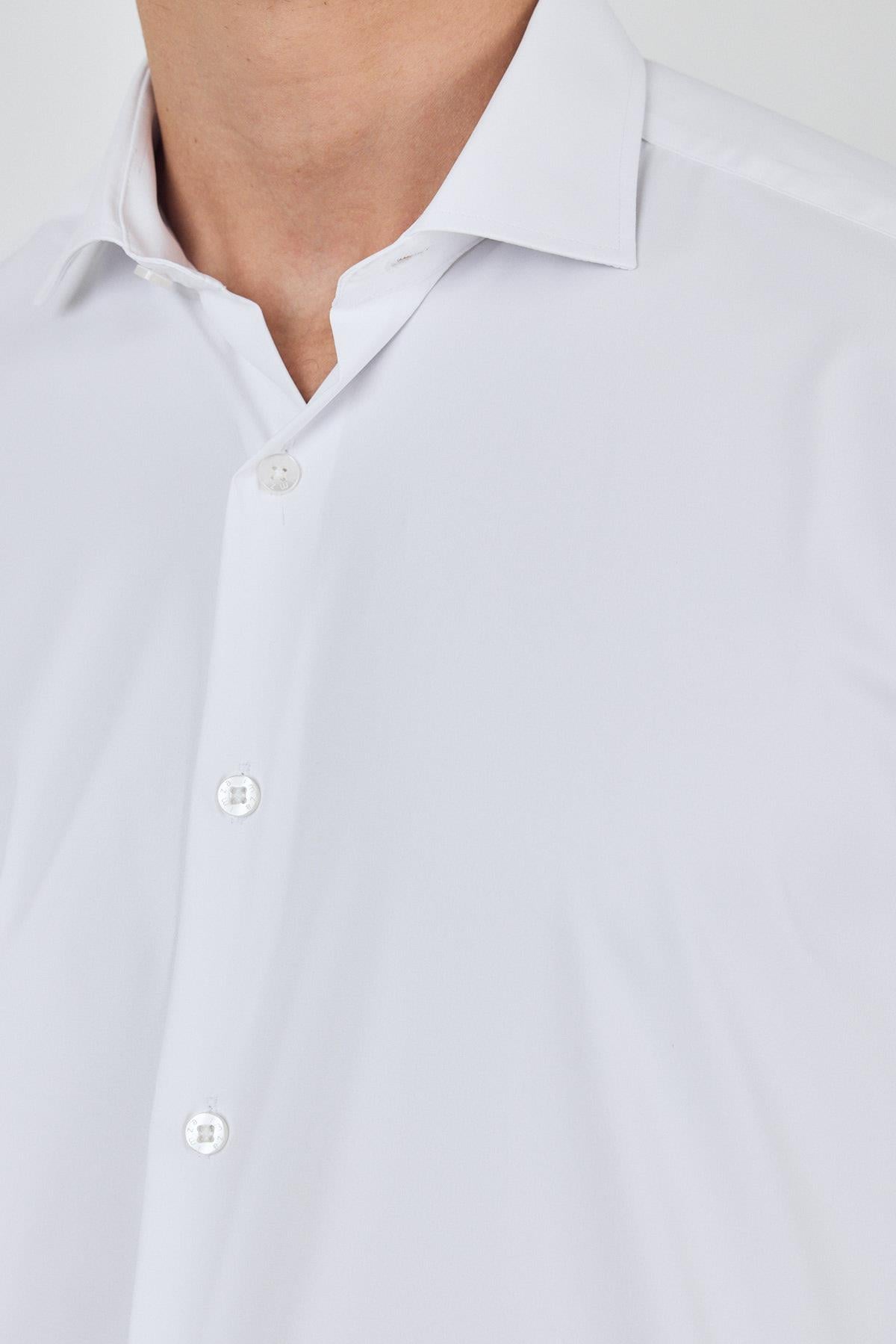 Beyaz Kol Düz Bez Ayağı Sert Yaka Cepsiz Pamuklu Classic Slim Fit Gömlek 1004250160