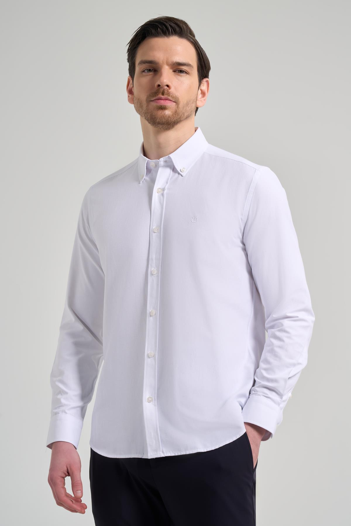 Beyaz Kol Düz Oxford Düğmeli Yaka Cepsiz Pamuklu Classic Slim Fit Gömlek 1004250168