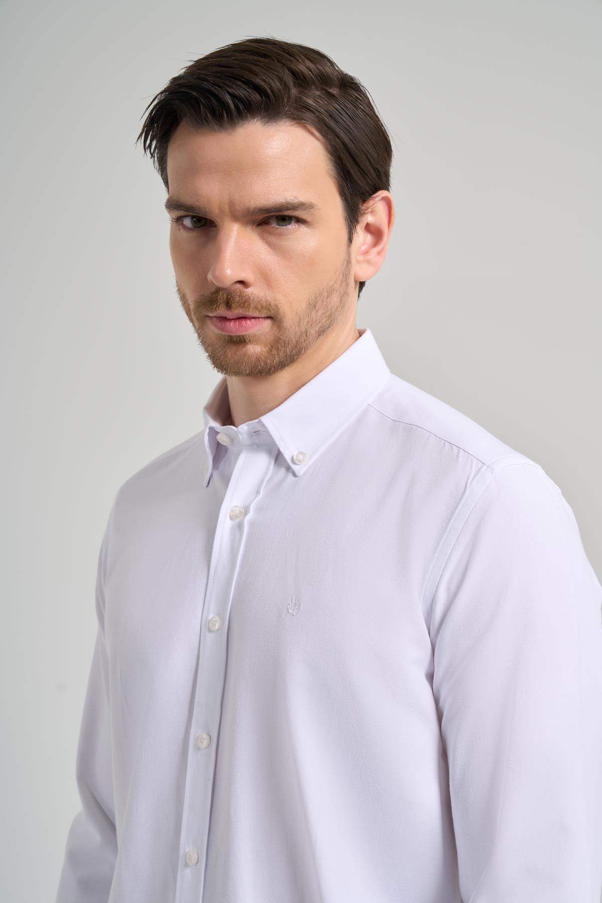 Beyaz Kol Düz Oxford Düğmeli Yaka Cepsiz Pamuklu Classic Slim Fit Gömlek 1004250168