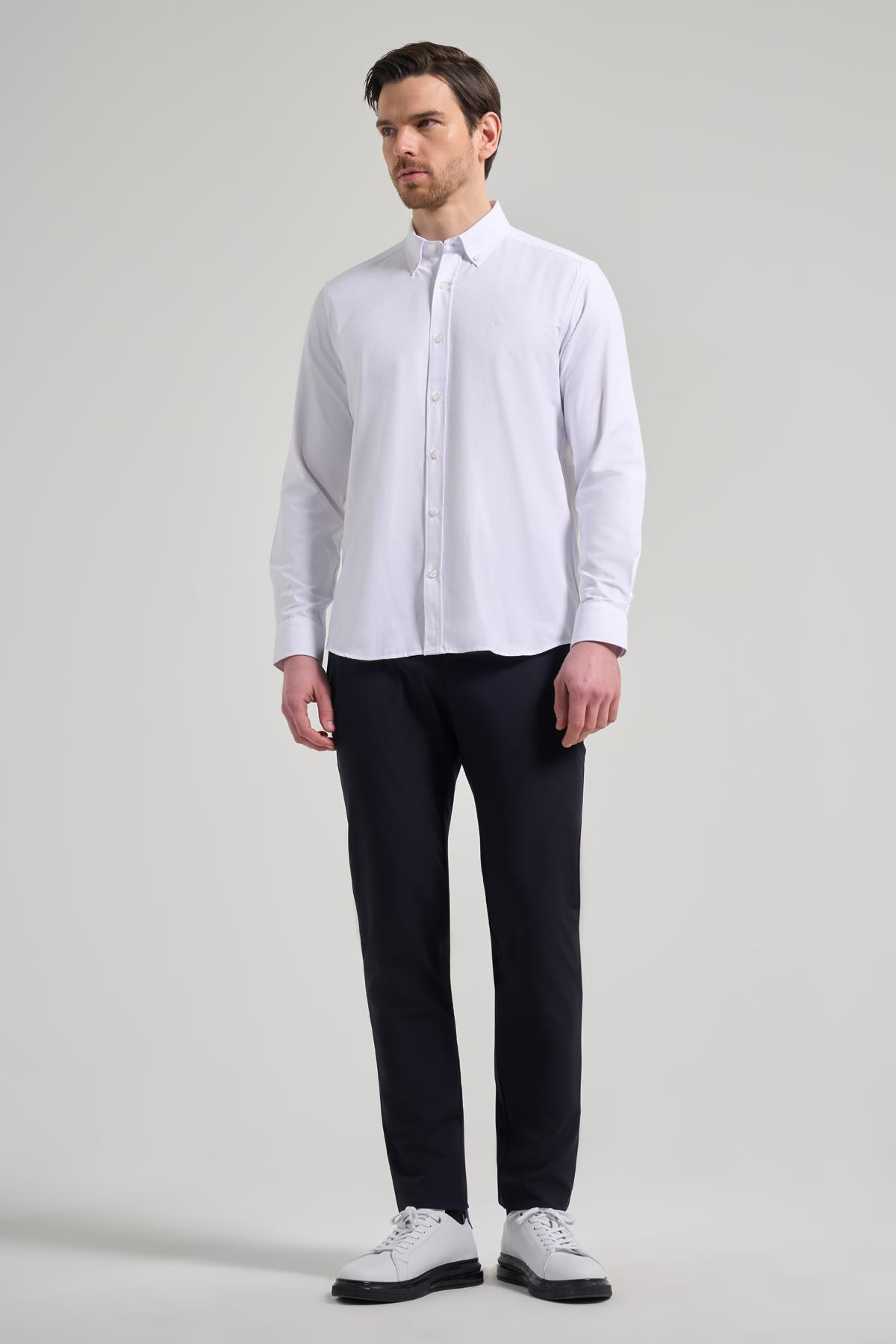 Beyaz Kol Düz Oxford Düğmeli Yaka Cepsiz Pamuklu Classic Slim Fit Gömlek 1004250168