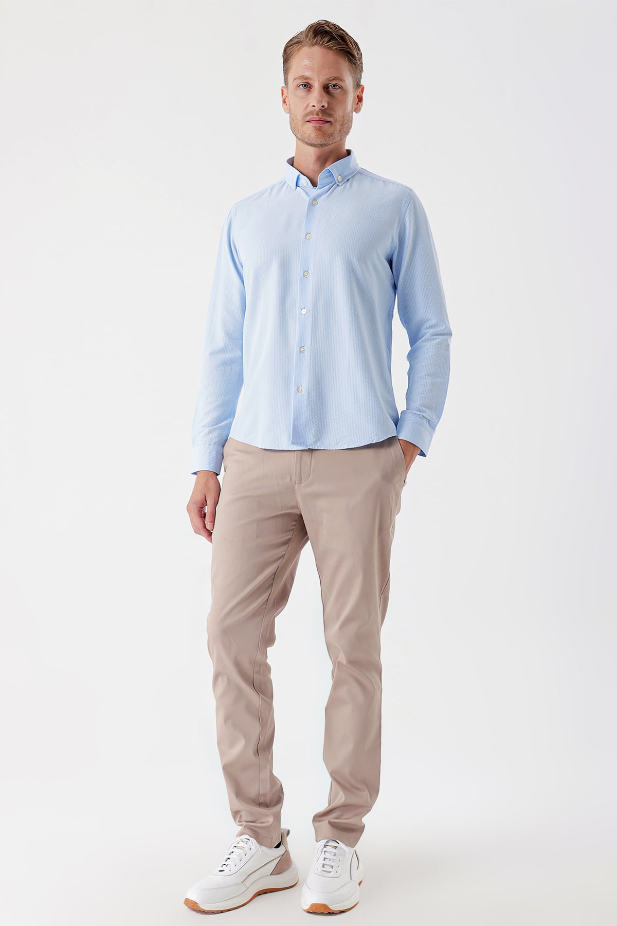 DMT Yaka Uzun Kol Cepsiz Slim Fit Classic Esnek Gömlek 1004230233