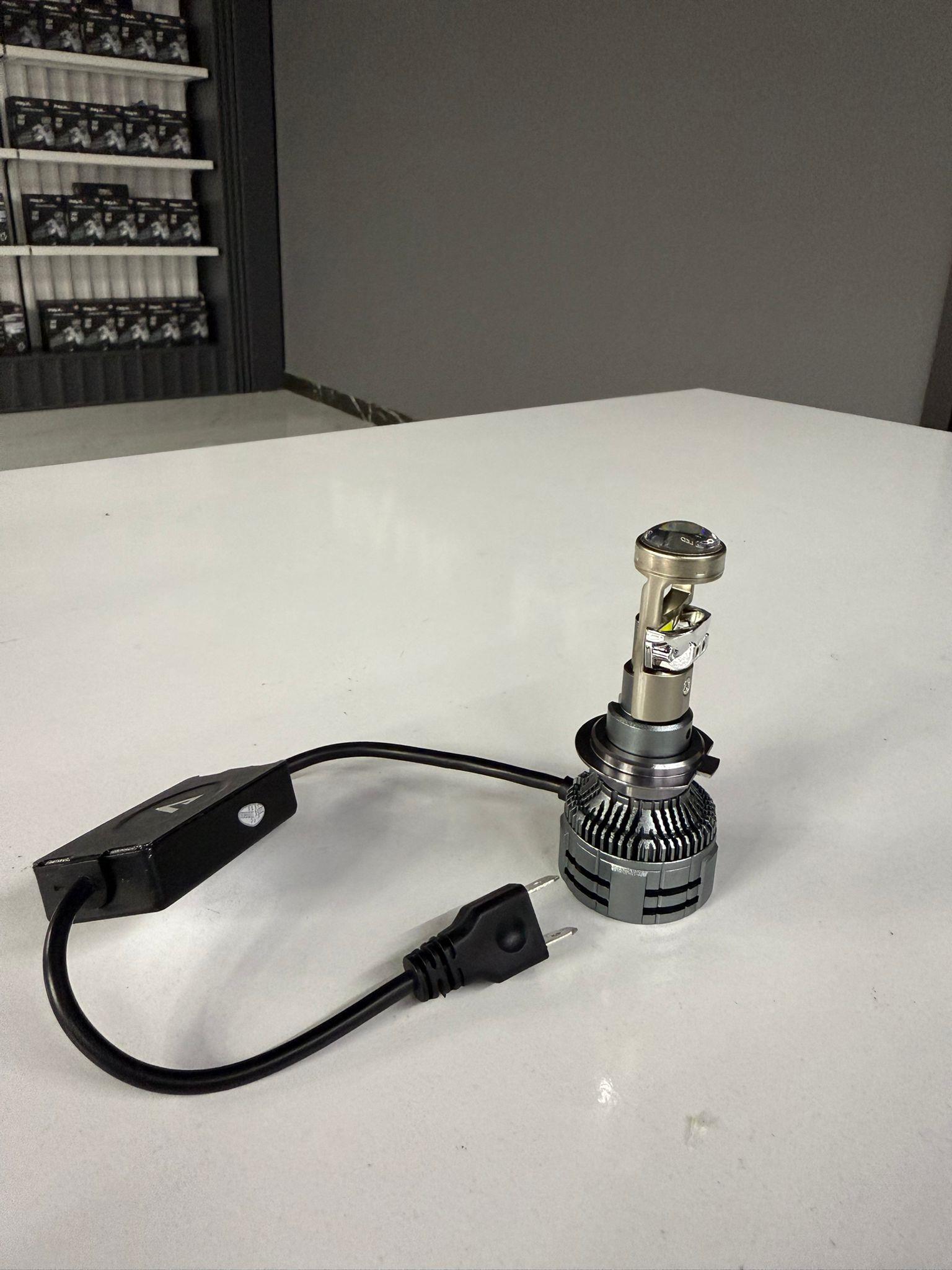 PAUL Süper Pro Mercek LENS H7 24.000 Lümen GÜÇ Şimşek Etkili Odaklı Ufuk Çizgili Csp LED