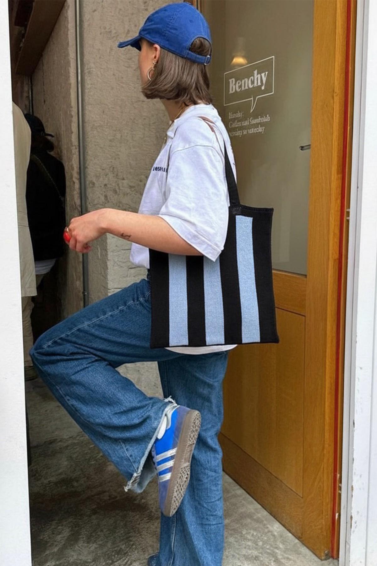 Kadın Mavi Stripes Örgü Tote Omuz Çantası