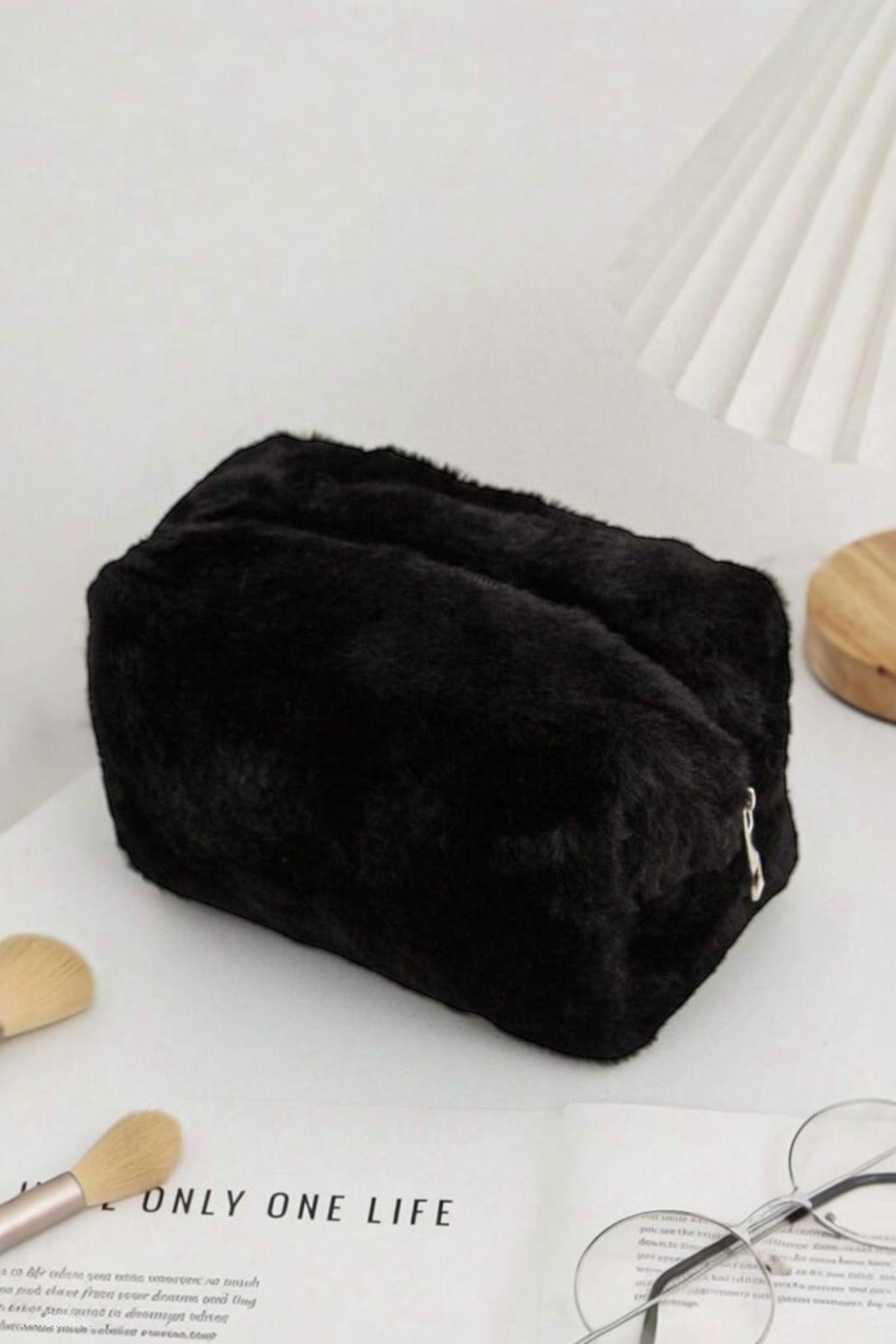 Peluş Siyah Orta Boy Makyaj Çantası