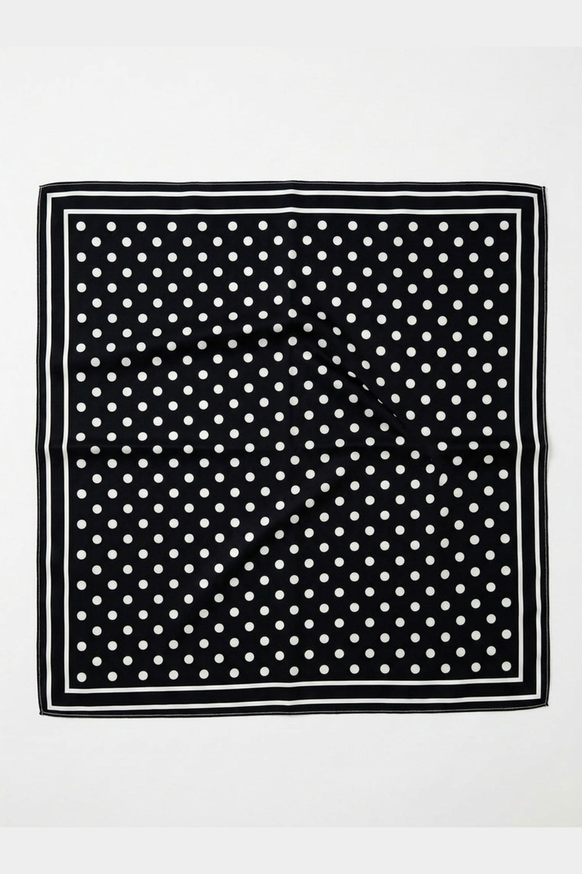Siyah Puantiye Model Fular Bandana Şal 70x70 Cm