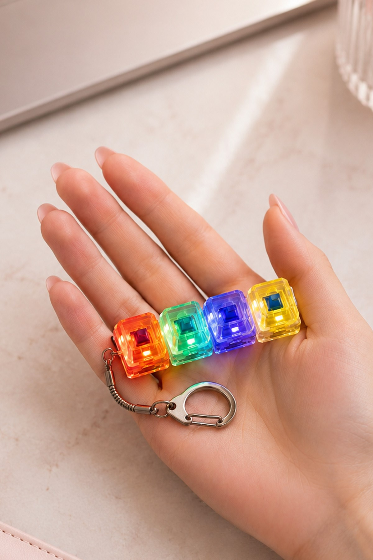 Işıklı Click Sesli Stres Giderici Anahtarlık Mini Klavye Oyuncu Fidget Keychain