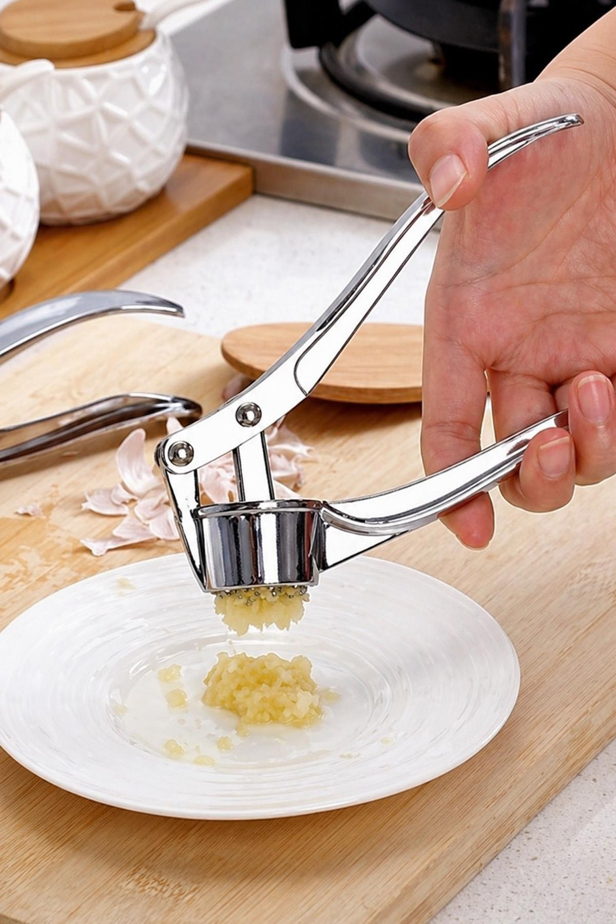 Sarımsak Ezici Paslanmaz Çelik Sarımsak Presi Ergonomik Saplı Mutfak Ezme Aparatı Pratik