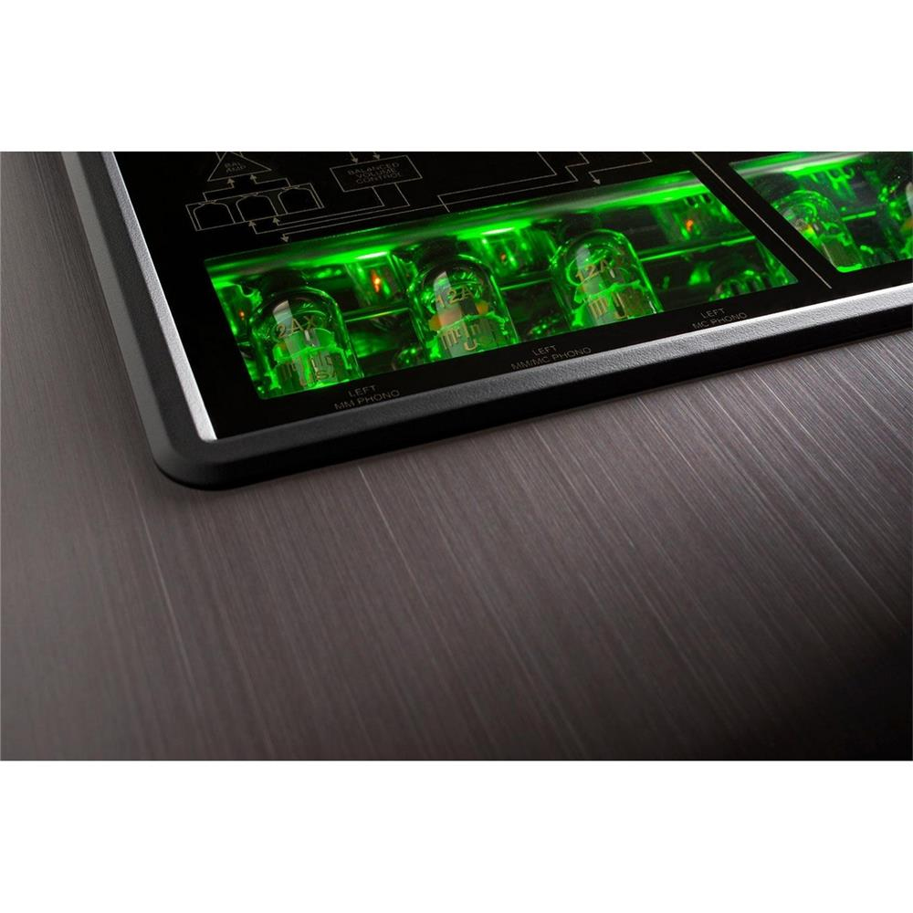 McIntosh  C1100 2-Channel Vacuum Tube Pre Ampliler