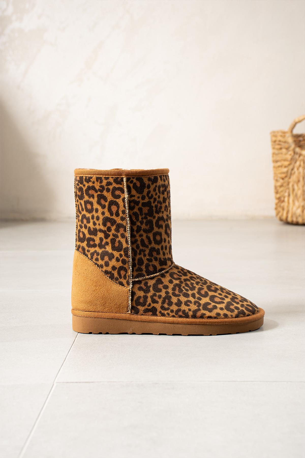 Orta Taba Leopar Desen Süet İçi Peluşlu Düz Taban Kadın Bot