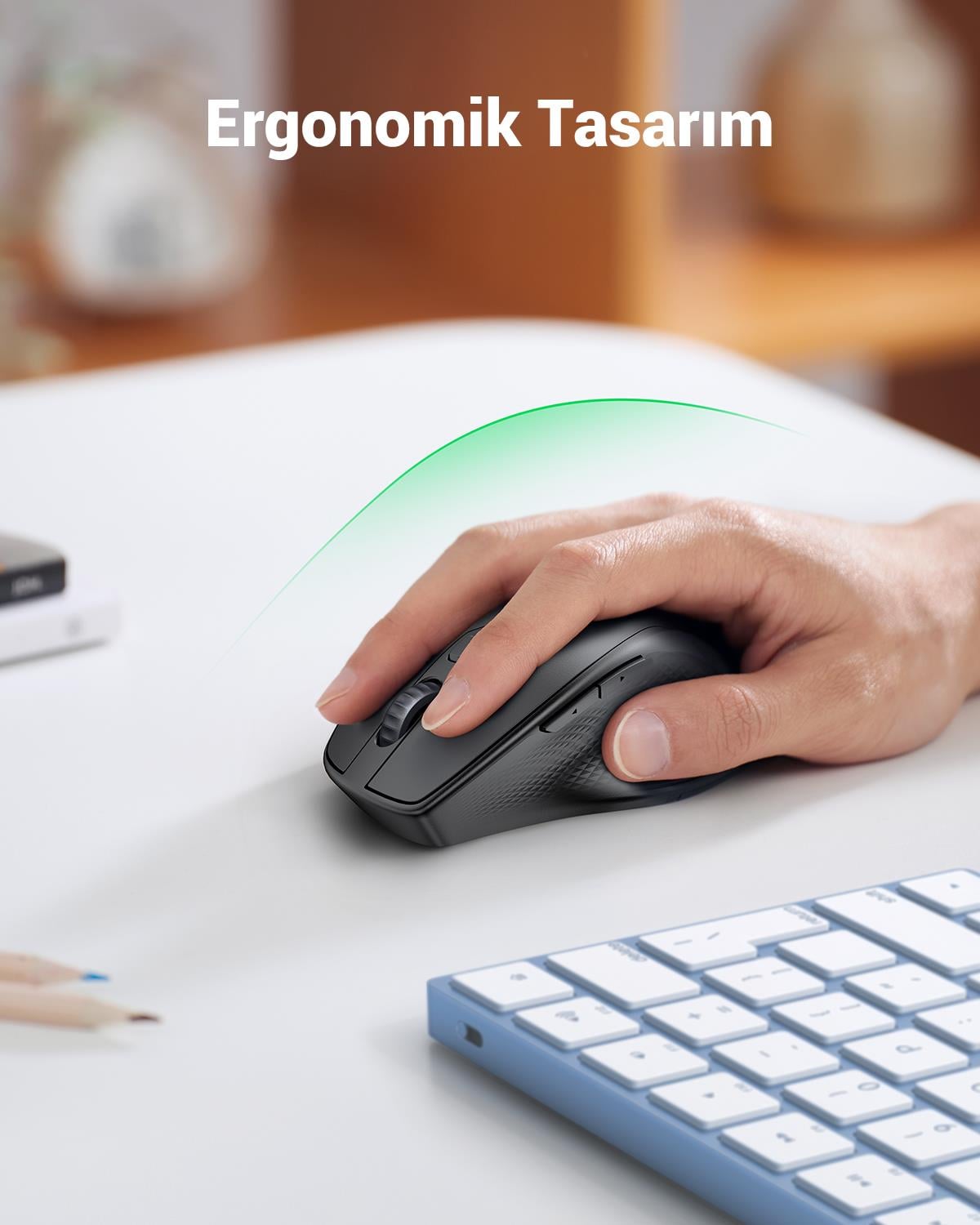 UGREEN Ergonomic Wireless Mouse