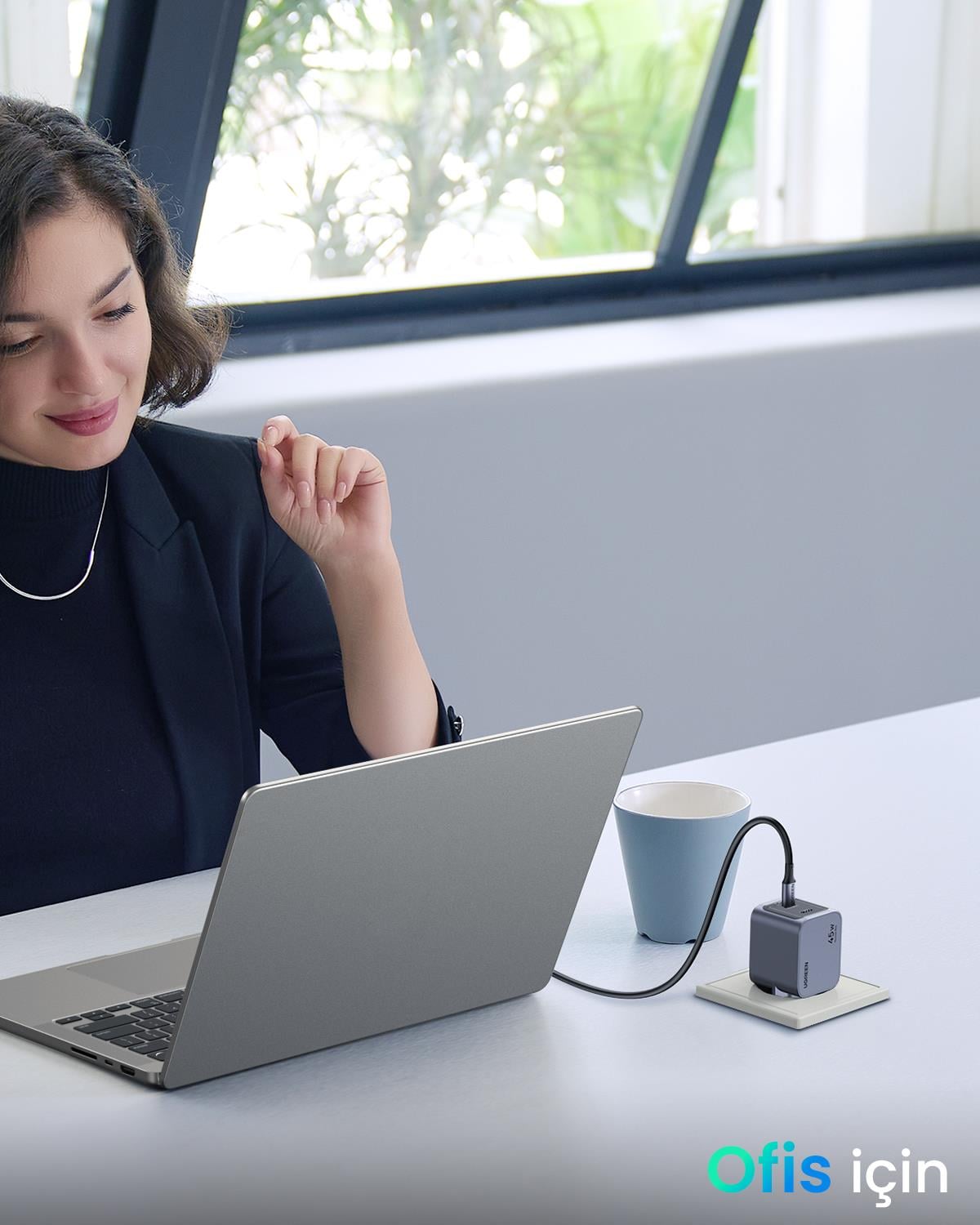 UGREEN Nexode Pro 45W GaN Hızlı Şarj Cihazı Type-C QC PD 2xUSB-C, Uzay Grisi, 35008