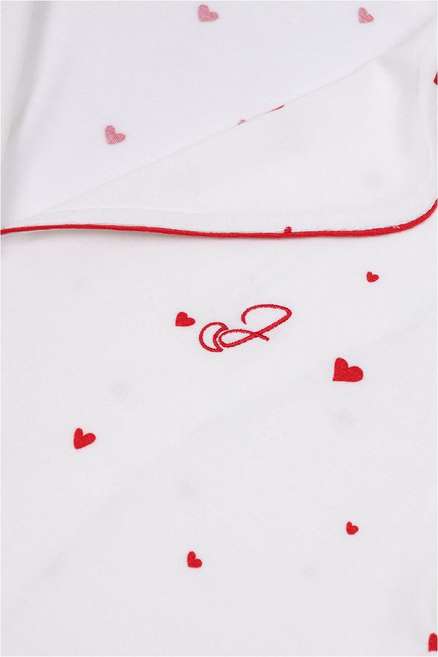 Viskon Kalp Desenli Biyeli Pijama Takımı / Beyaz