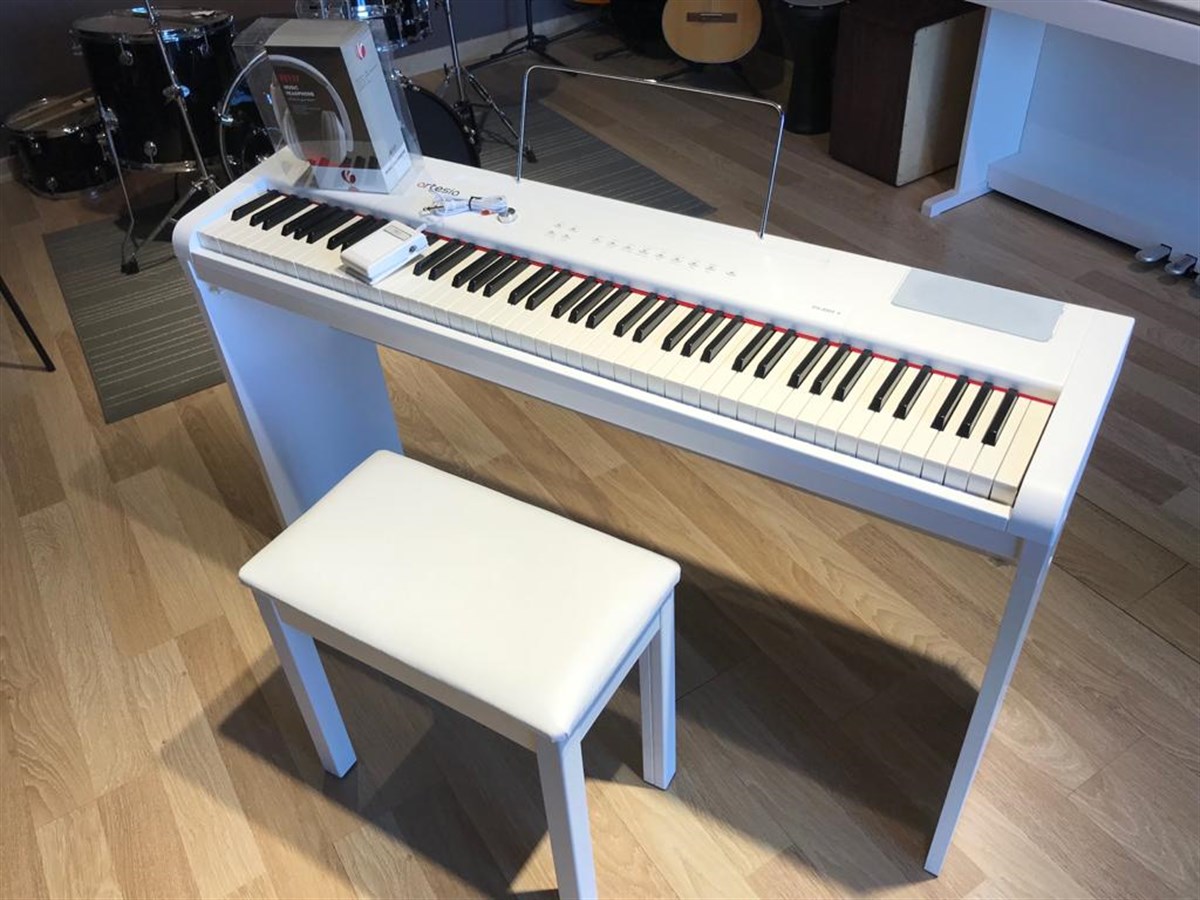 ARTESİA PA88H+BEYAZ DİJİTAL PİYANO AHŞAP STANDLI+KULAKLI+TABURE