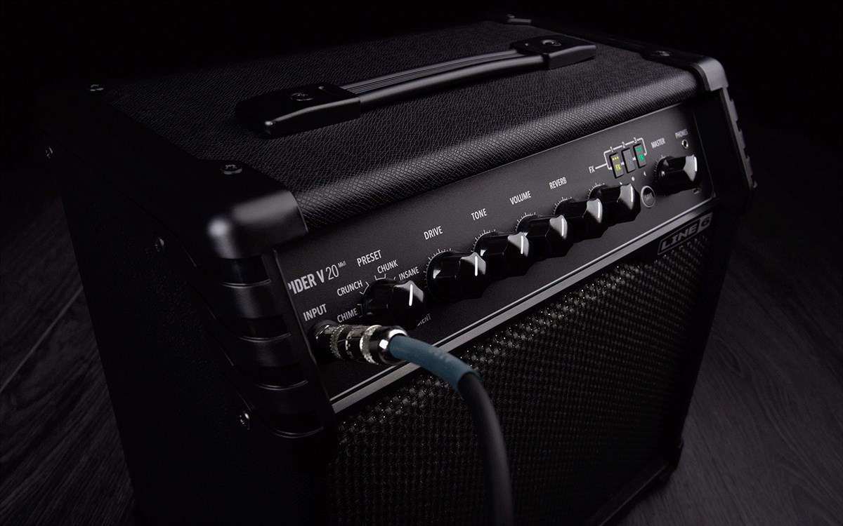 Line 6 Spider V 20 MKII Elektro Gitar Amfisi