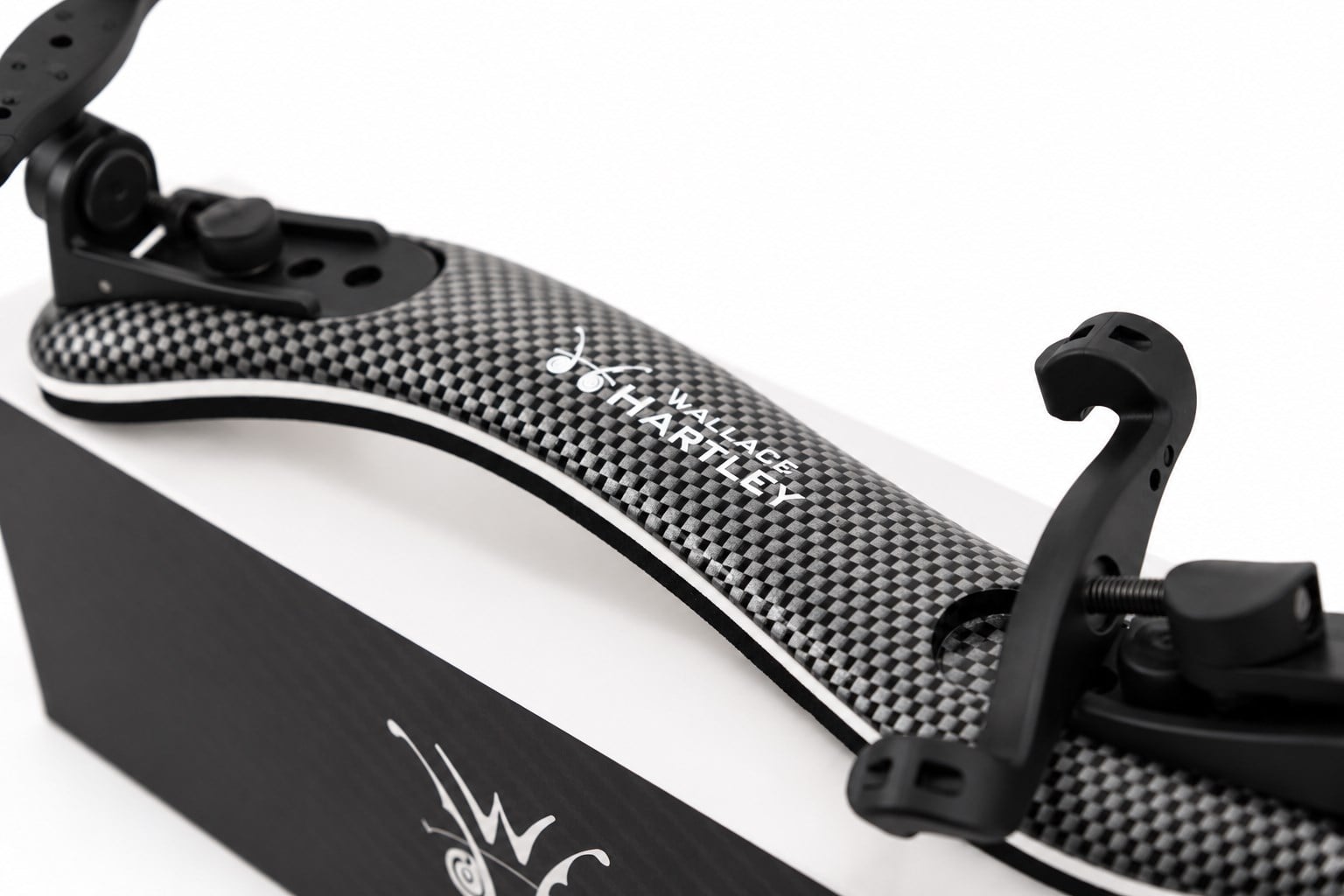 Wallace Hartley B-Series 4/4 Carbon Fiber Keman Yastığı