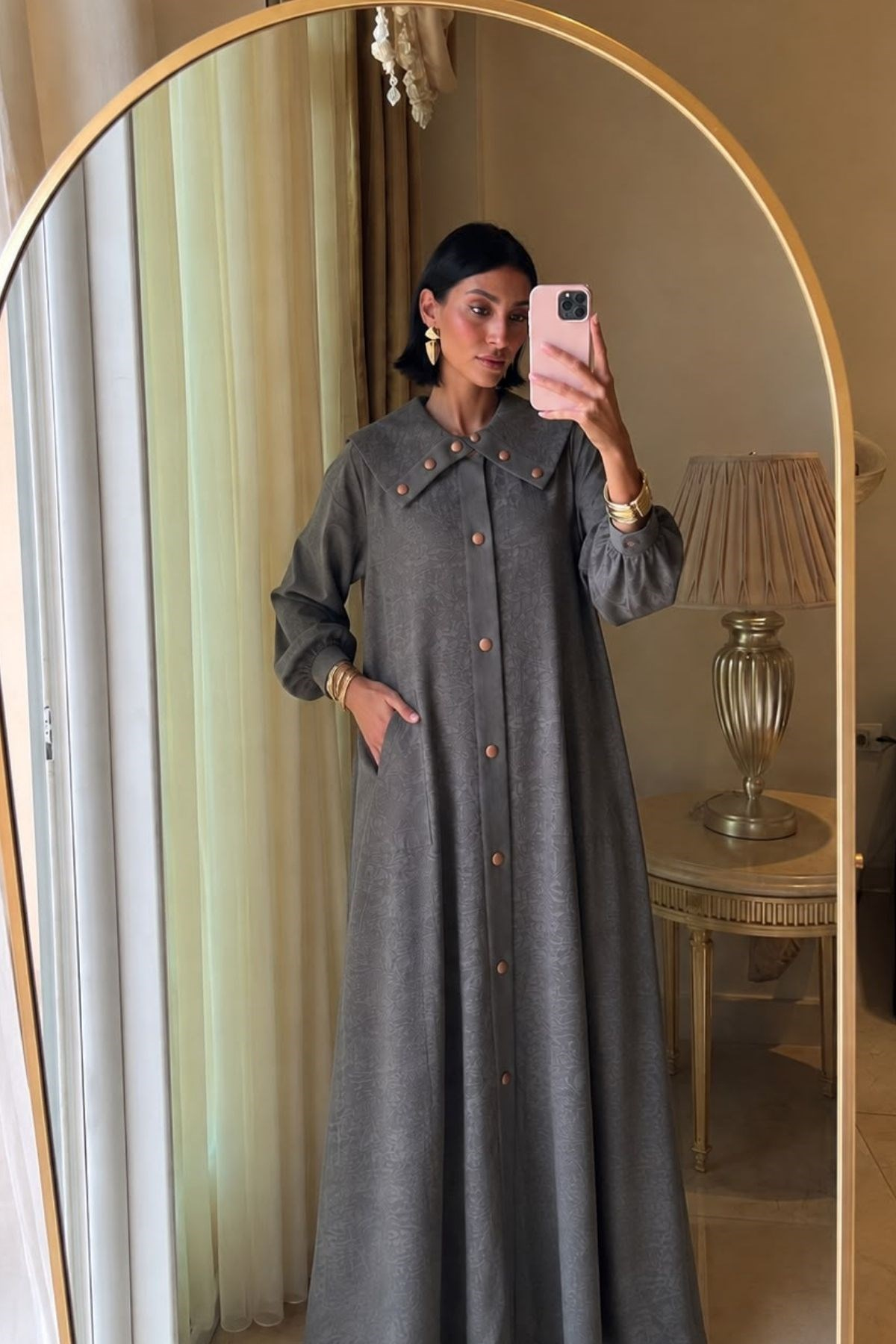 Gri Zarafet Yakalı Desenli Abaya