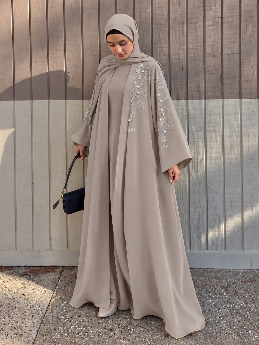  Bej Yaprak Taş İşlemeli 2 Parça Abaya Takım
