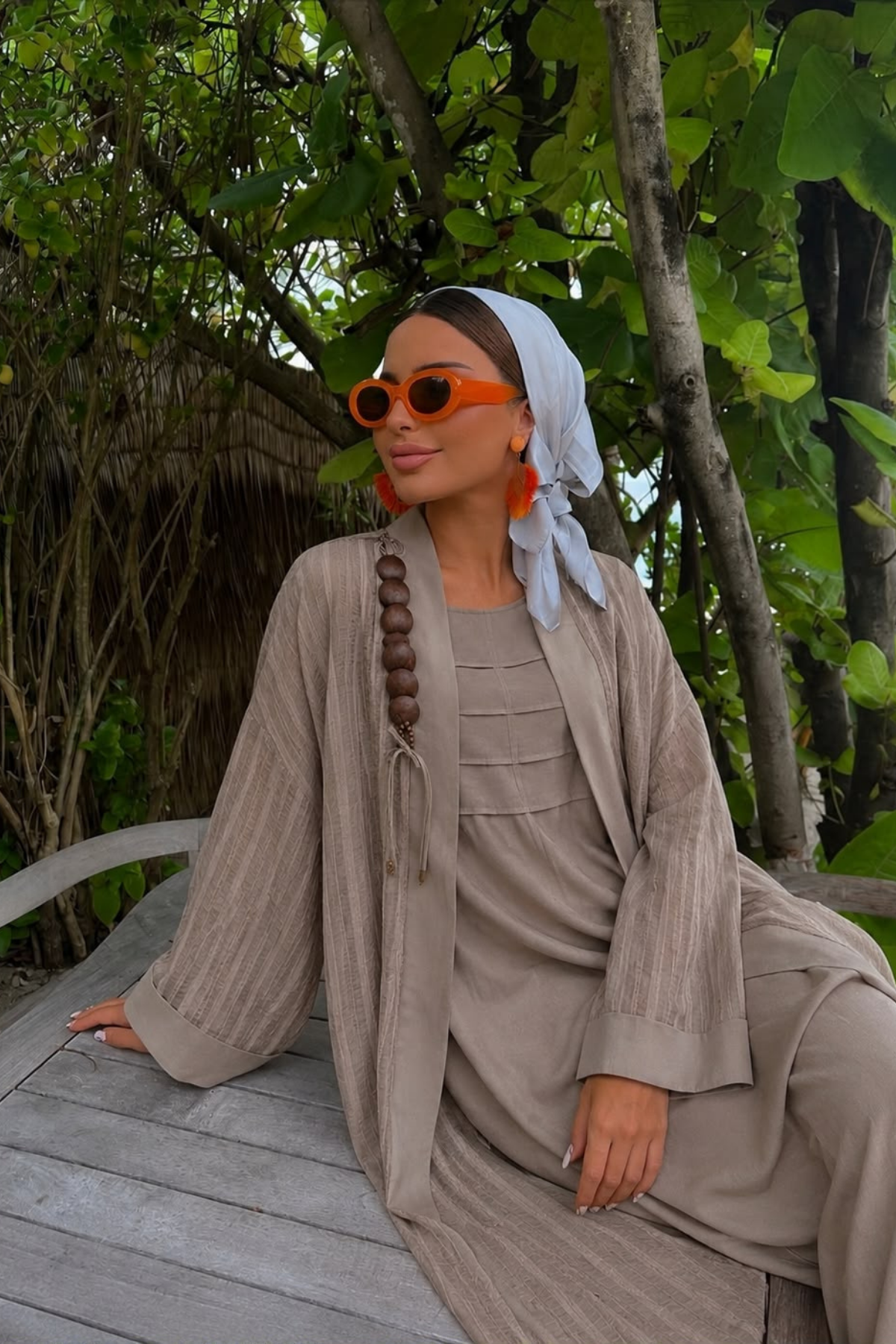Bej Dokulu Abaya 2'li Takım – İçlikli